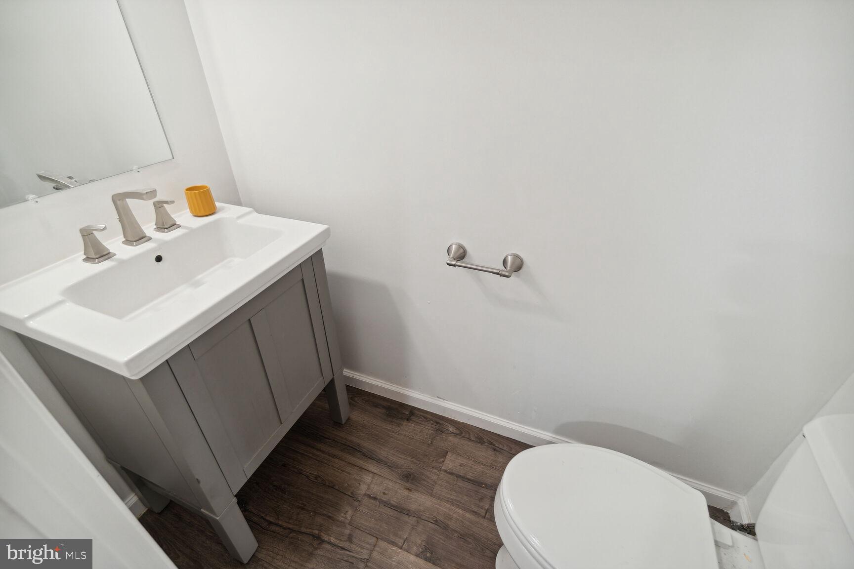 CHURCH COURTS - Residential Lease