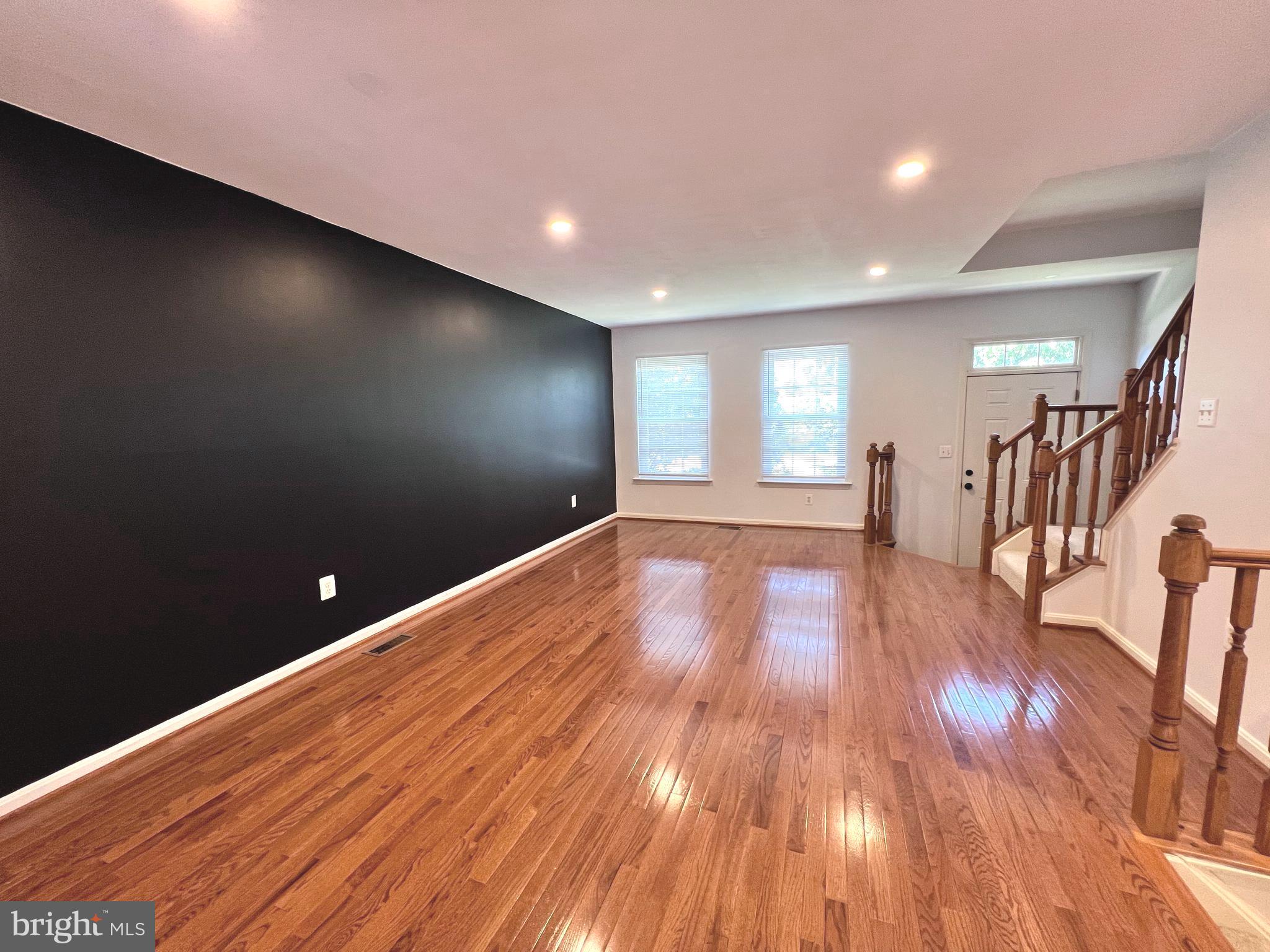 UNIVERISTY CENTER - Residential Lease