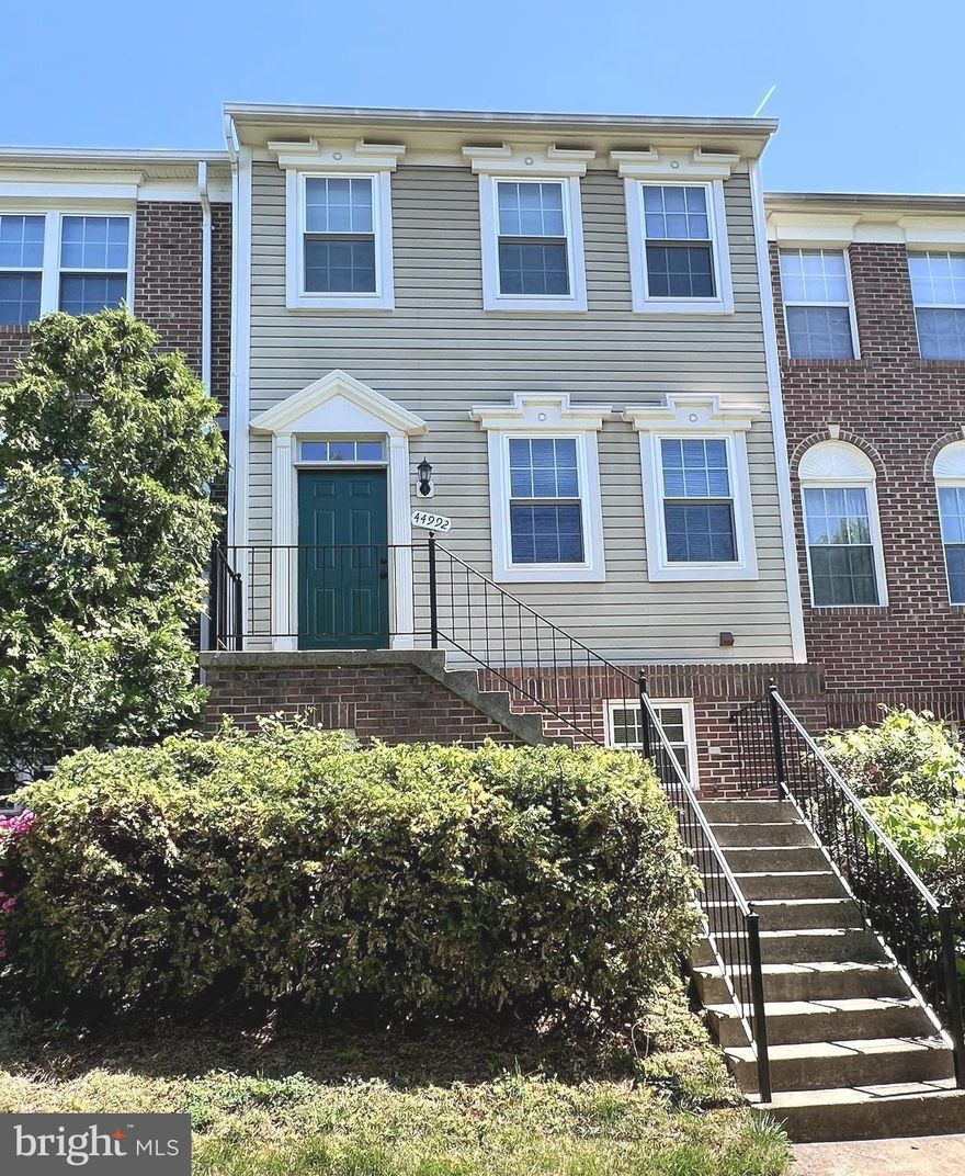 Fantastic location! Updated 3-Level Townhouse in University Center. This home features updated bathrooms and kitchen, hardwoods throughout the main level, deck on maim level with Patio below, Great for Entertaining.  Lower-level features living space, bonus room, laundry, and a full bath.  Upper level has primary bedroom with En-suite, and the 2 remaining bedrooms share the hall full bath.
adjacent to the George Washington University Campus, less than a mile from One Loudoun Towne Center for shopping, dining and entertainment. Amenities include Tennis Courts, Clubhouse, Community Pool, Walk/Bike Trails, and Playgrounds.  Easy access to Route 7 and Route 28. Bus stop on corner to shuttle to the silver line Ashburn Metro Station.