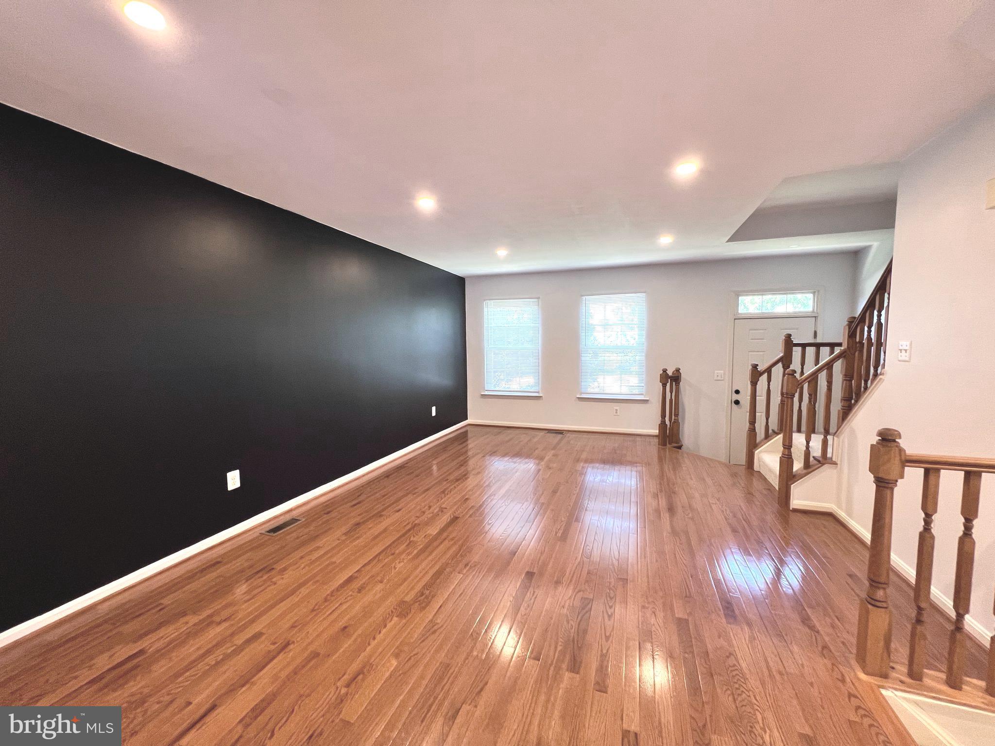 UNIVERISTY CENTER - Residential Lease