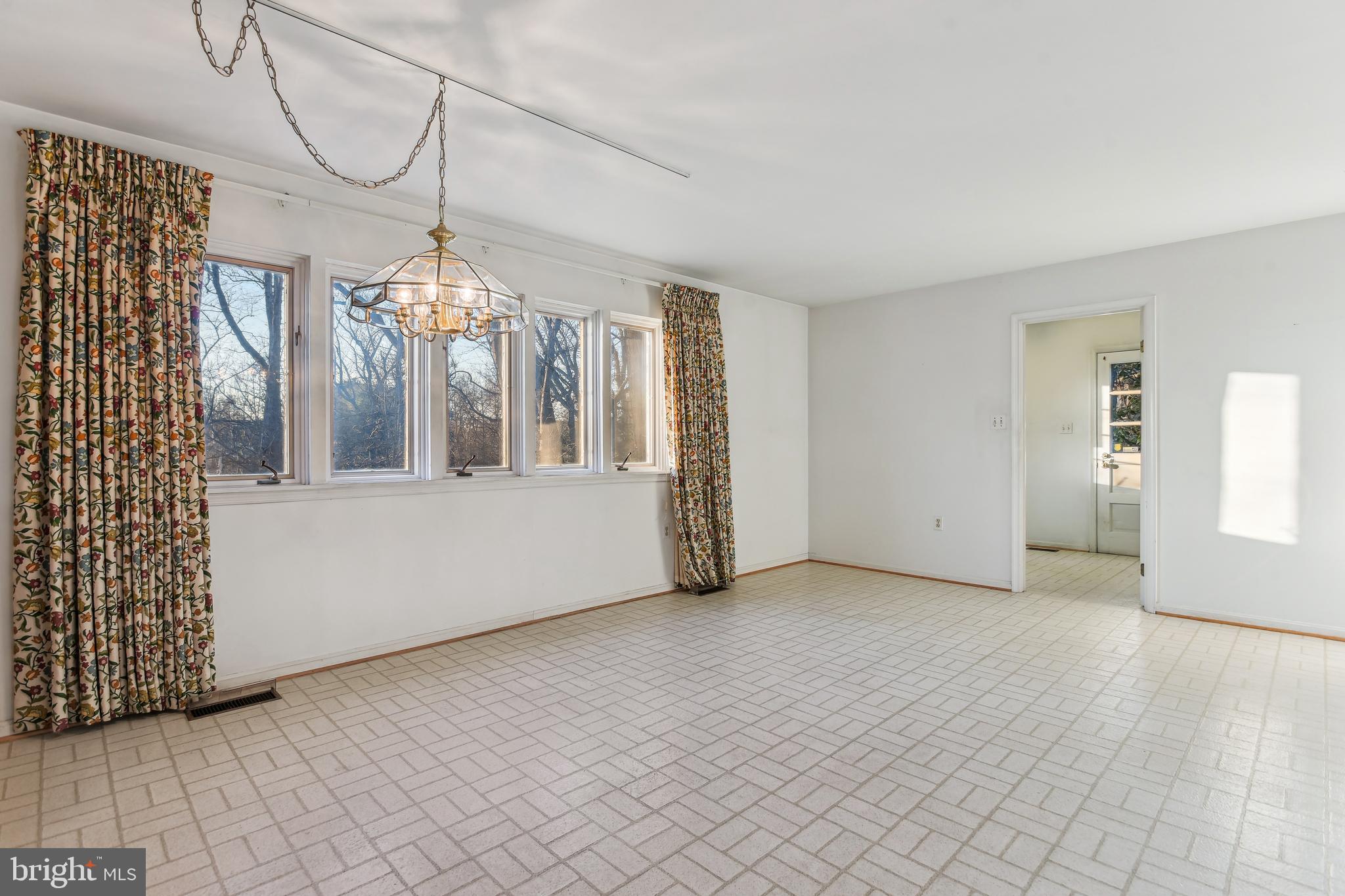 THE CLOISTERS - Residential