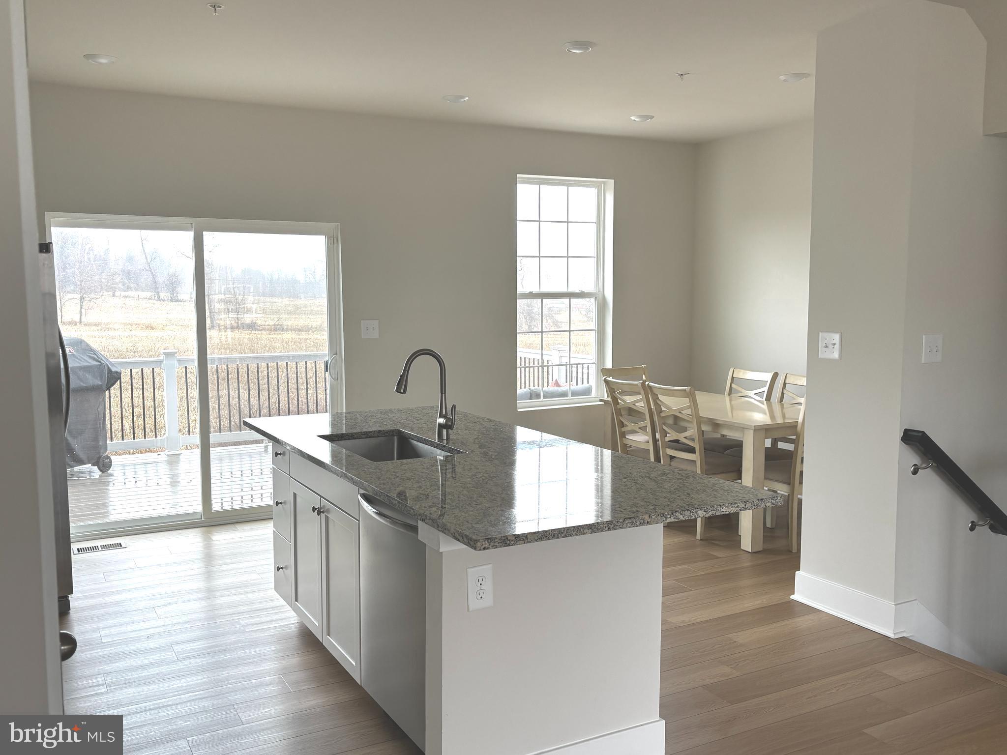 SYCAMORE RIDGE - Residential