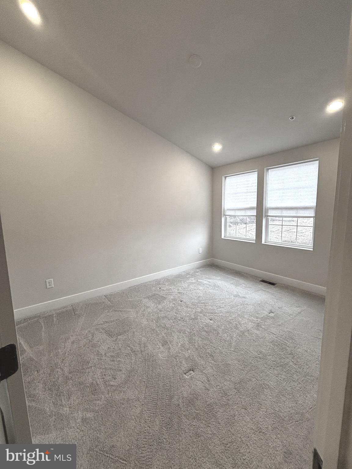 SYCAMORE RIDGE - Residential