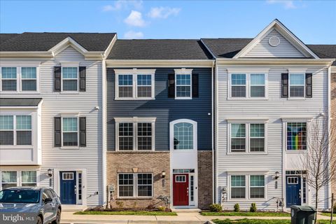 Townhouse For Sale - 1454 Clingmans Dome Dr Dr<br/> Frederick County, FREDERICK, MD 21702