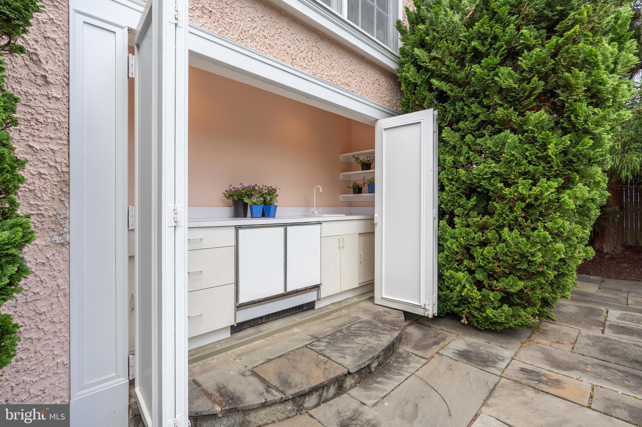 CHEVY CHASE VILLAGE - Residential