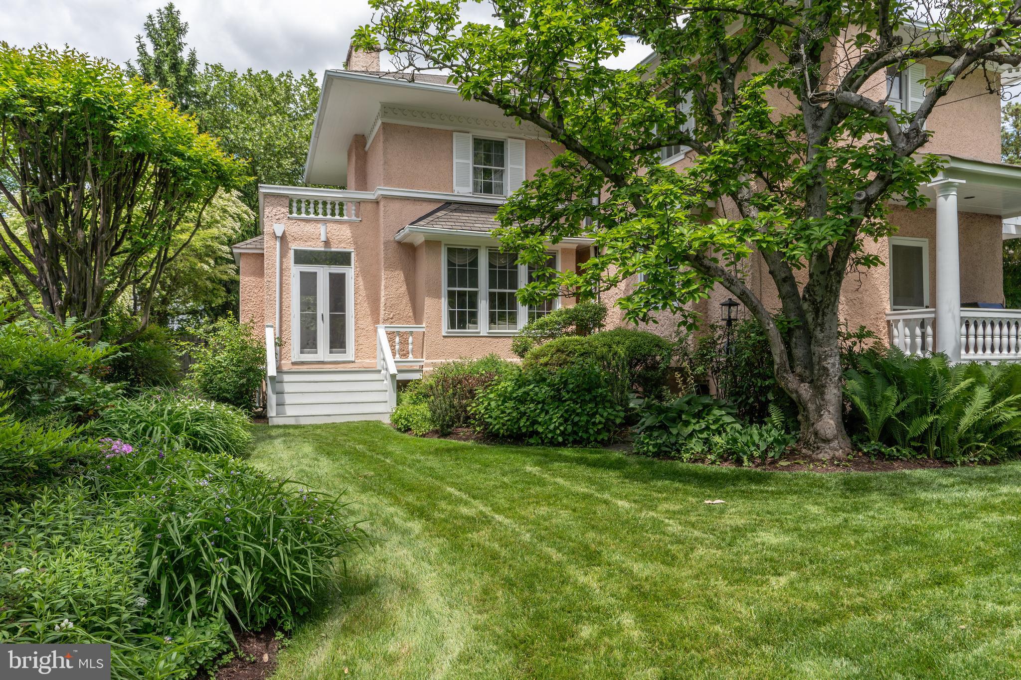 CHEVY CHASE VILLAGE - Residential