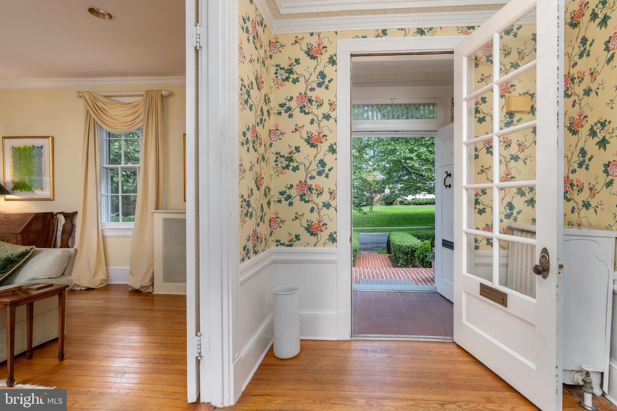 CHEVY CHASE VILLAGE - Residential