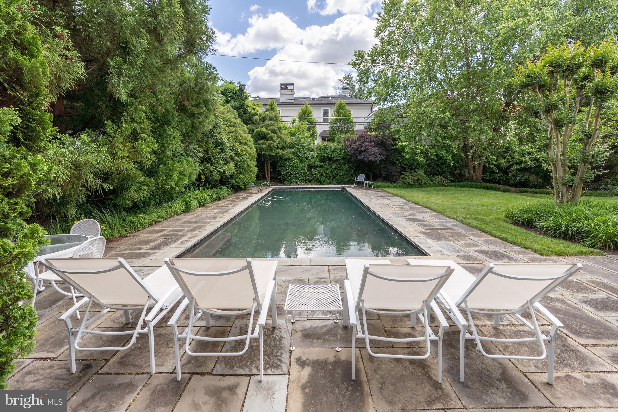 CHEVY CHASE VILLAGE - Residential