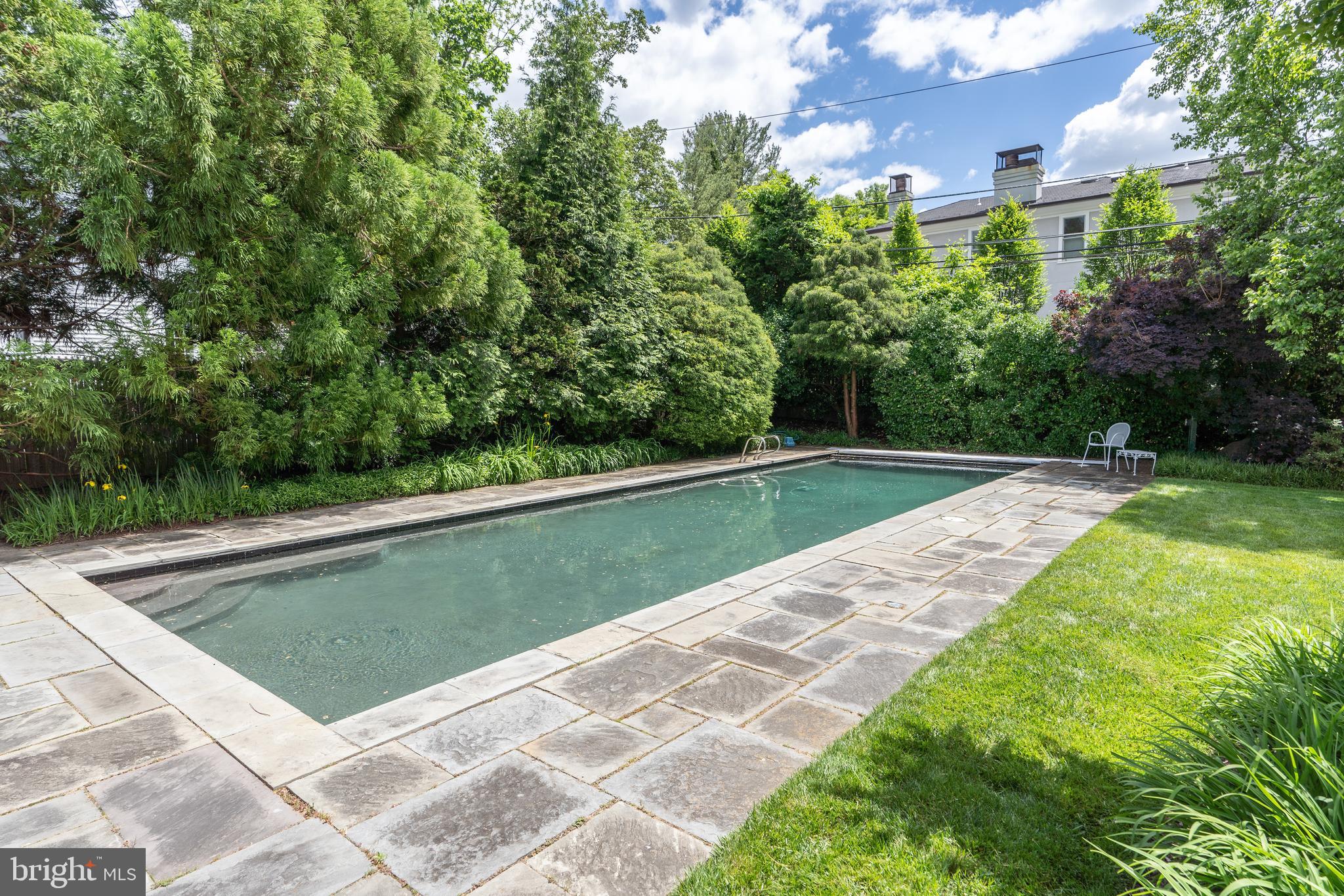 CHEVY CHASE VILLAGE - Residential