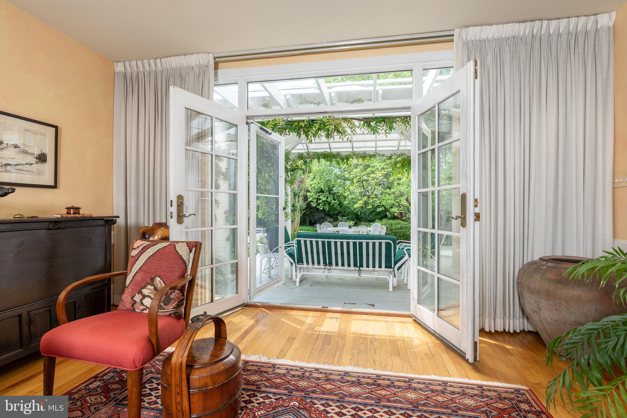 CHEVY CHASE VILLAGE - Residential