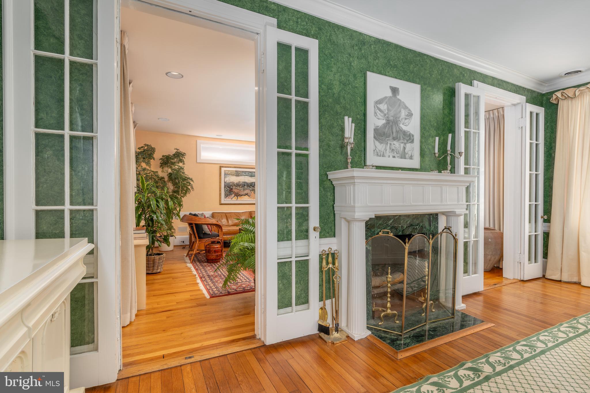 CHEVY CHASE VILLAGE - Residential