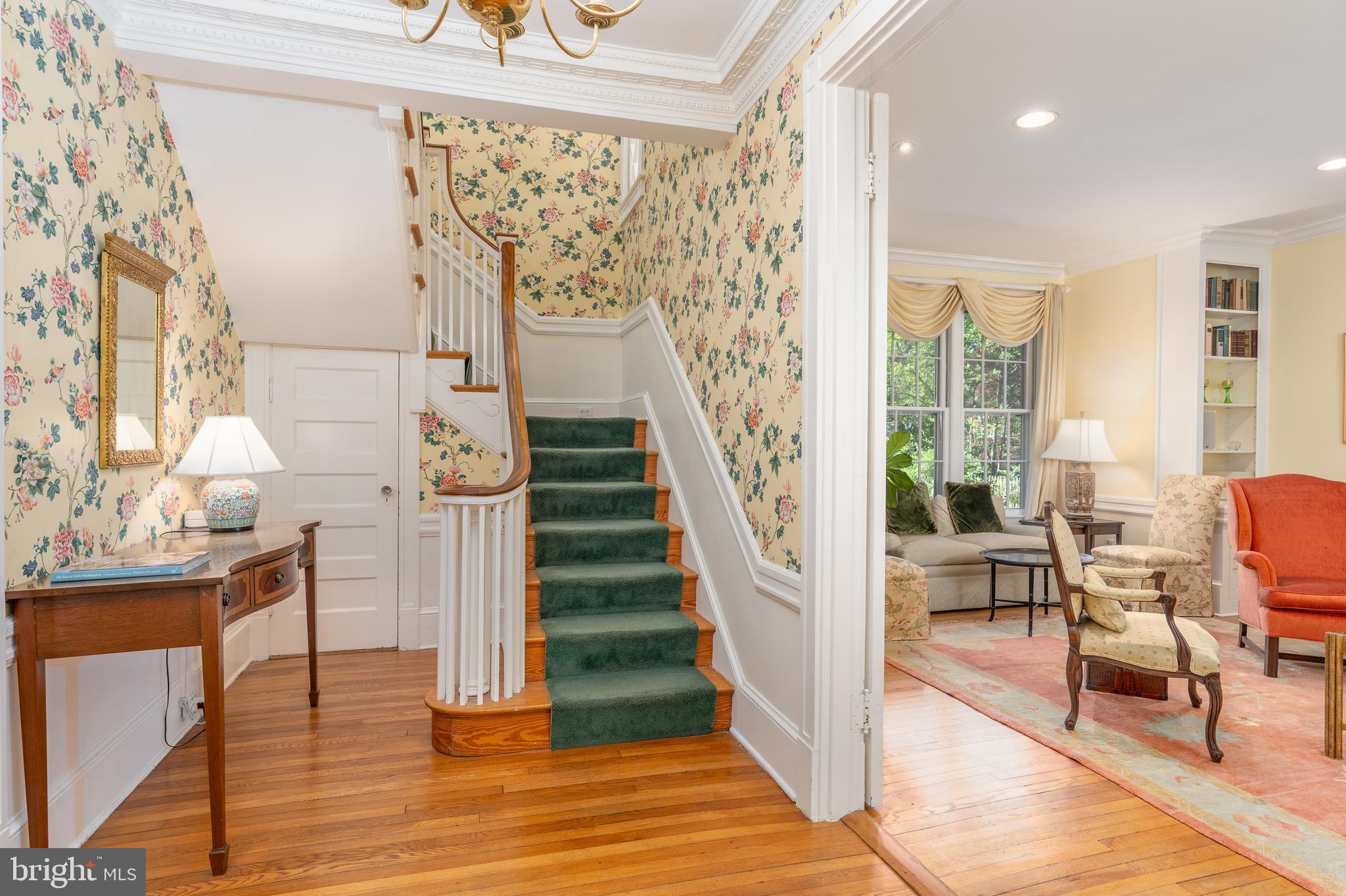 CHEVY CHASE VILLAGE - Residential