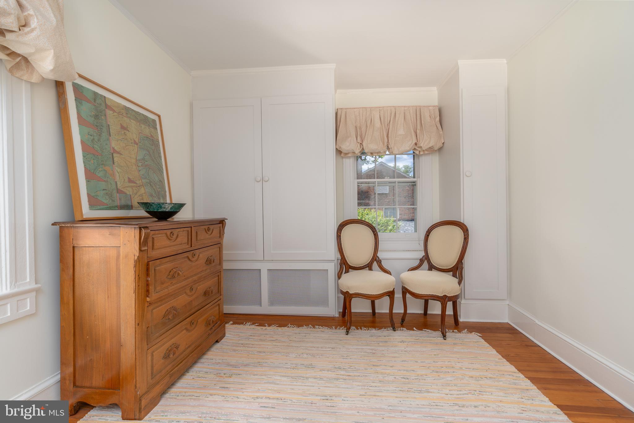 CHEVY CHASE VILLAGE - Residential