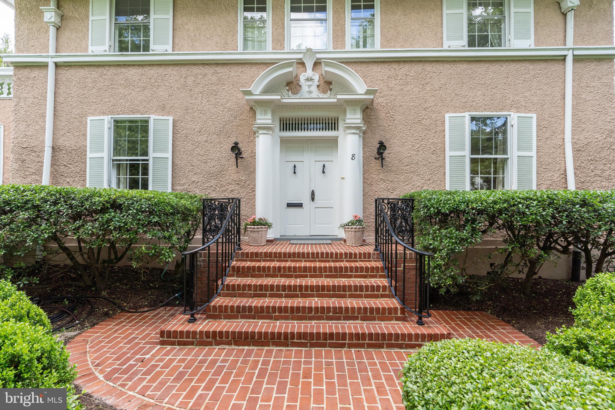 CHEVY CHASE VILLAGE - Residential