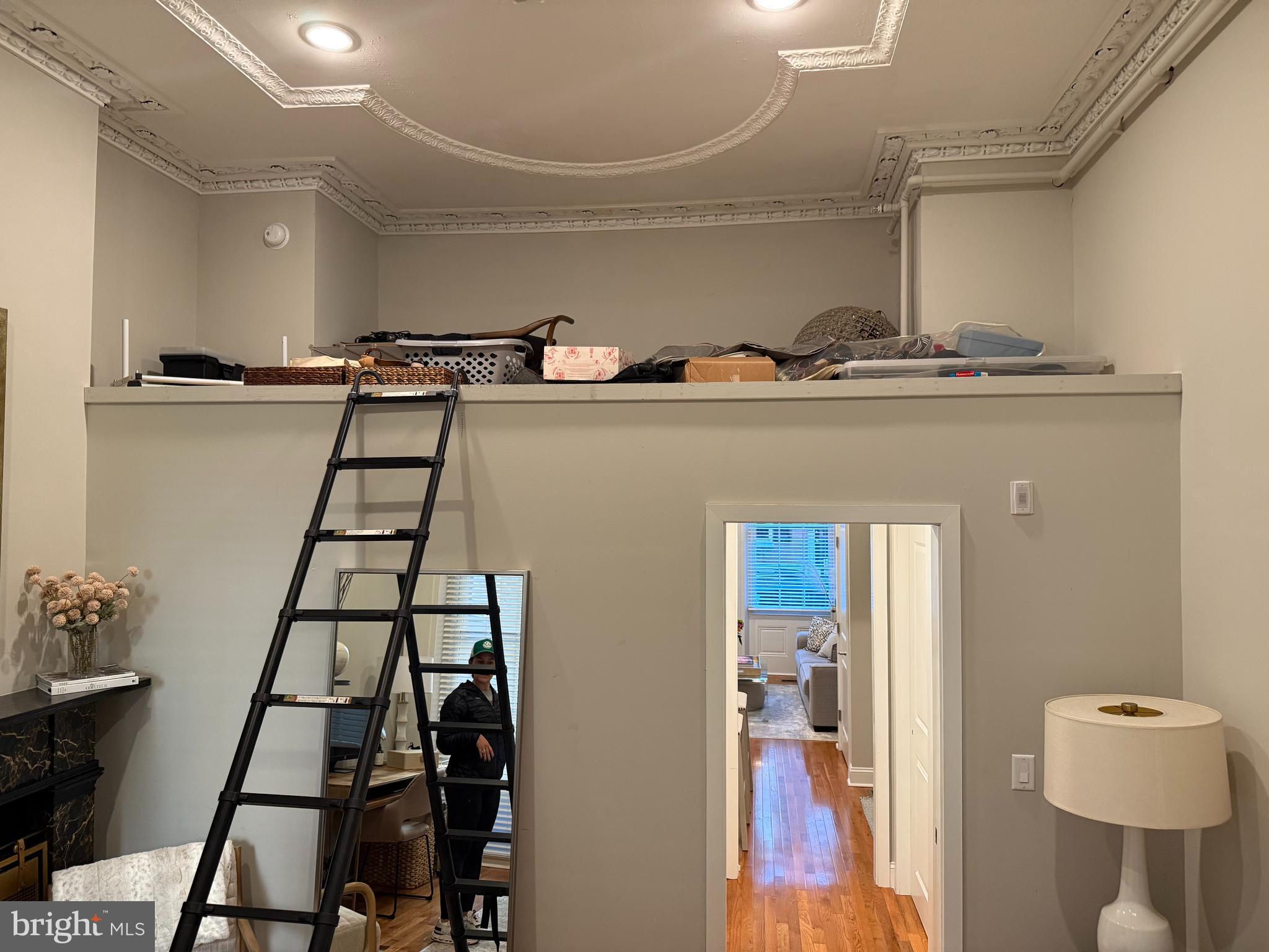 WASHINGTON SQ - Residential Lease