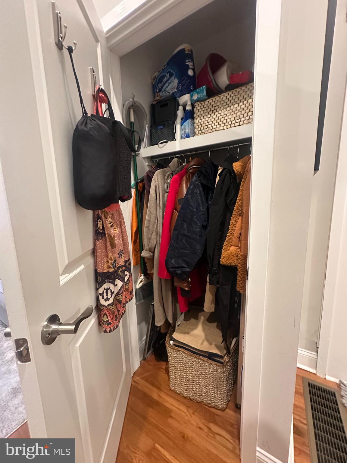 WASHINGTON SQ - Residential Lease