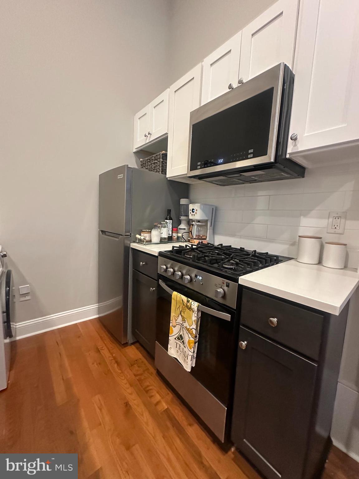 WASHINGTON SQ - Residential Lease