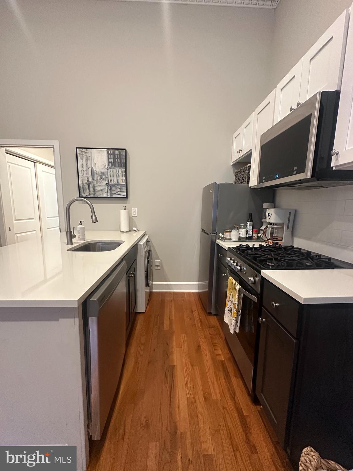 WASHINGTON SQ - Residential Lease