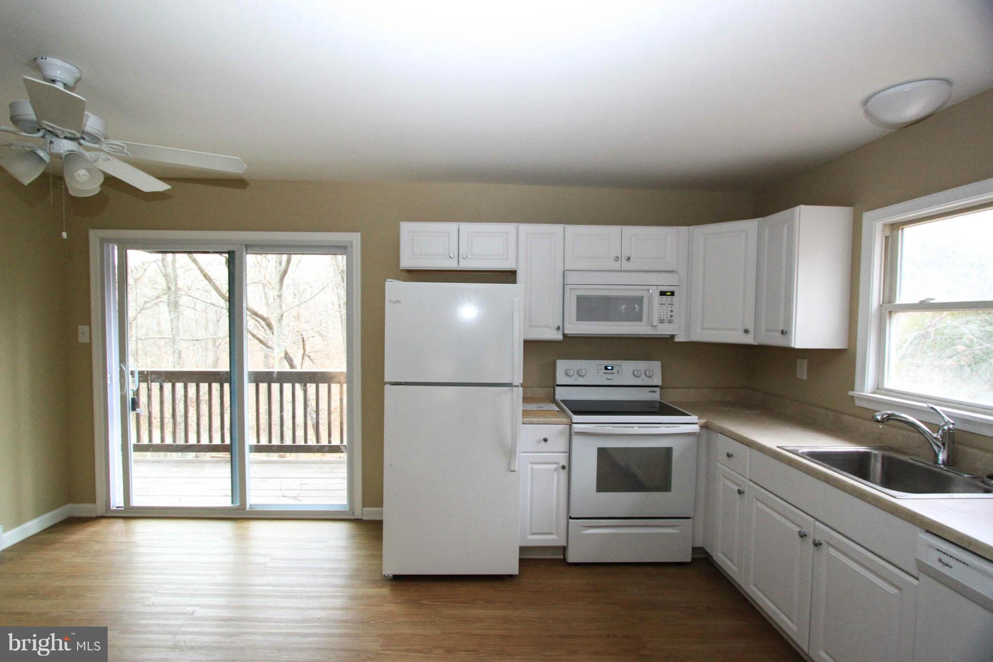 KEYES FERRY ACRES - Residential Lease