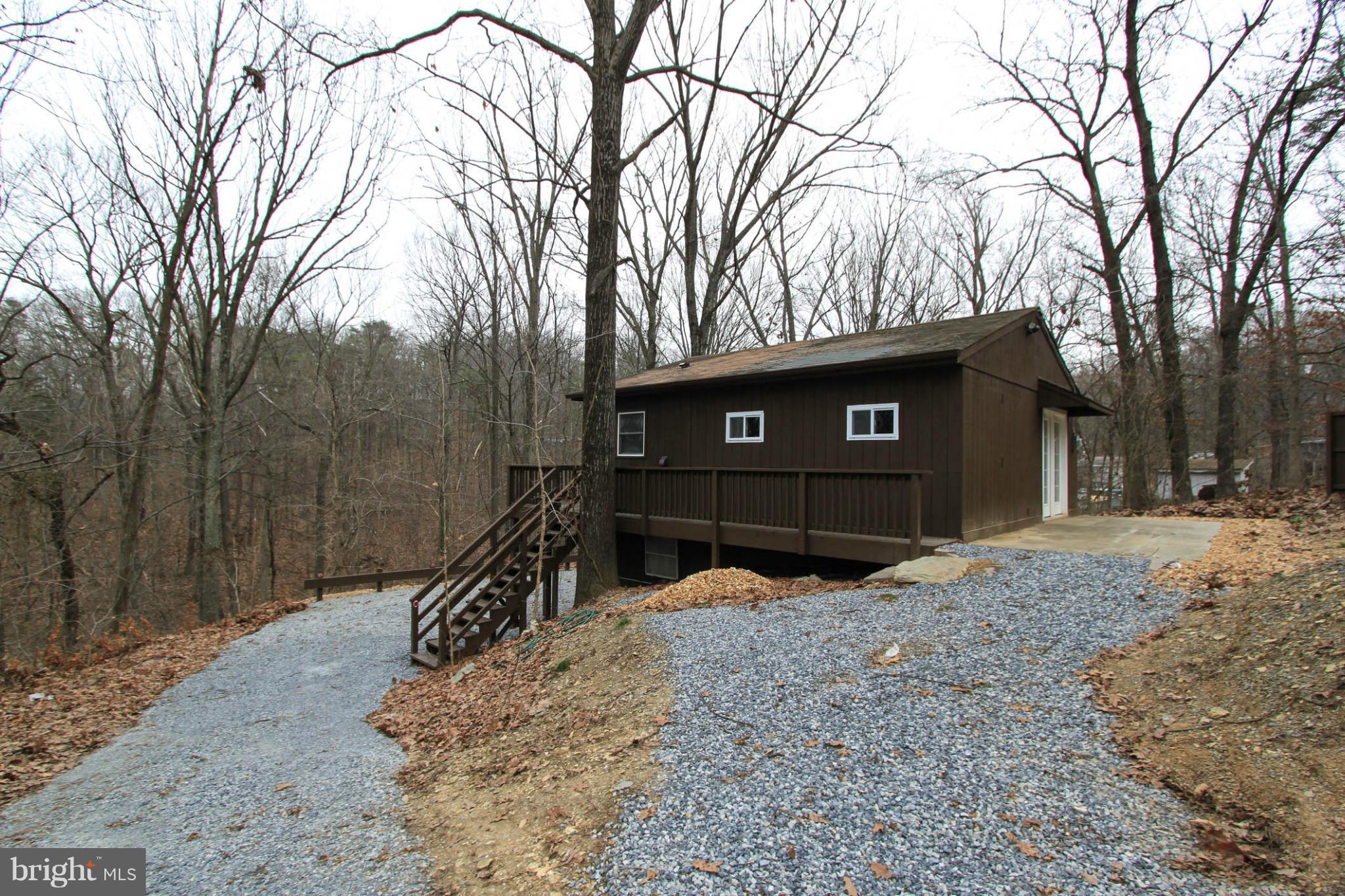 KEYES FERRY ACRES - Residential Lease