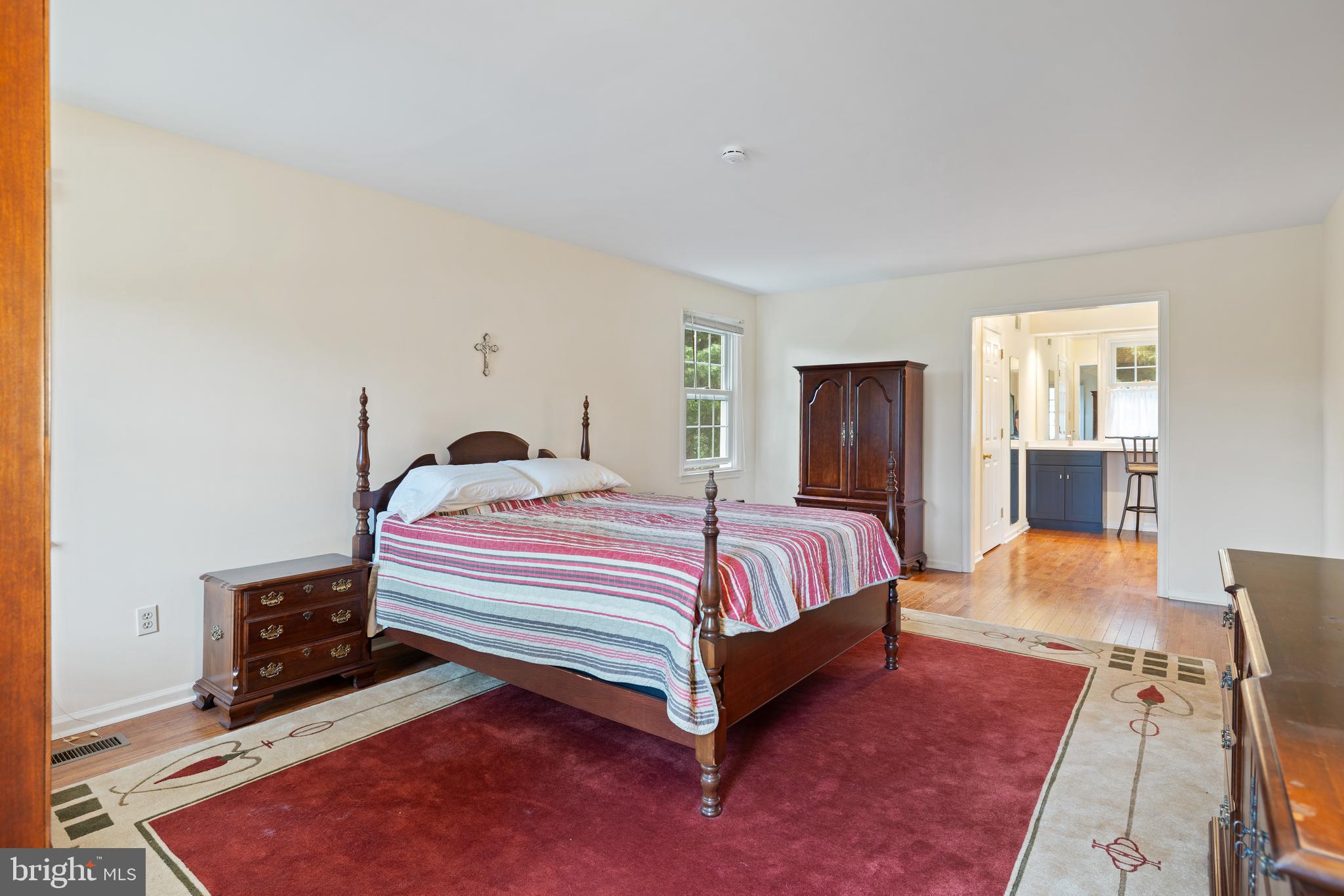 WHITE CHIMNEYS - Residential