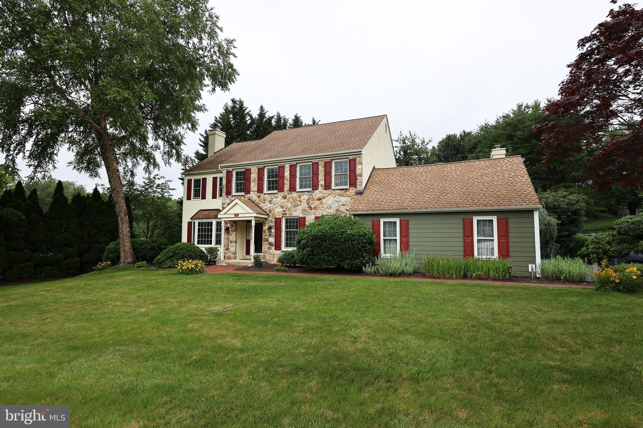 1503 CALHOUN LANE