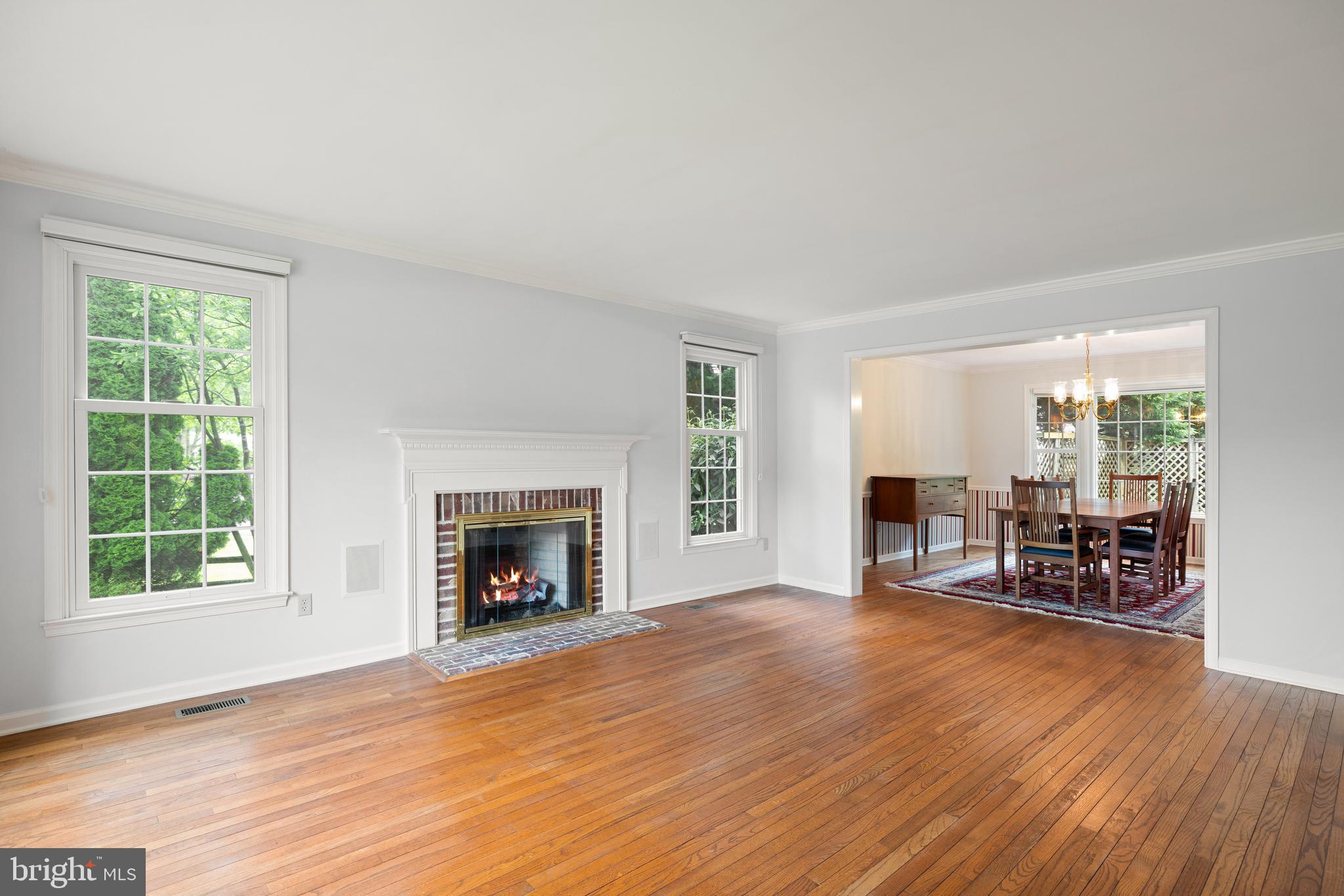 1503 CALHOUN LANE