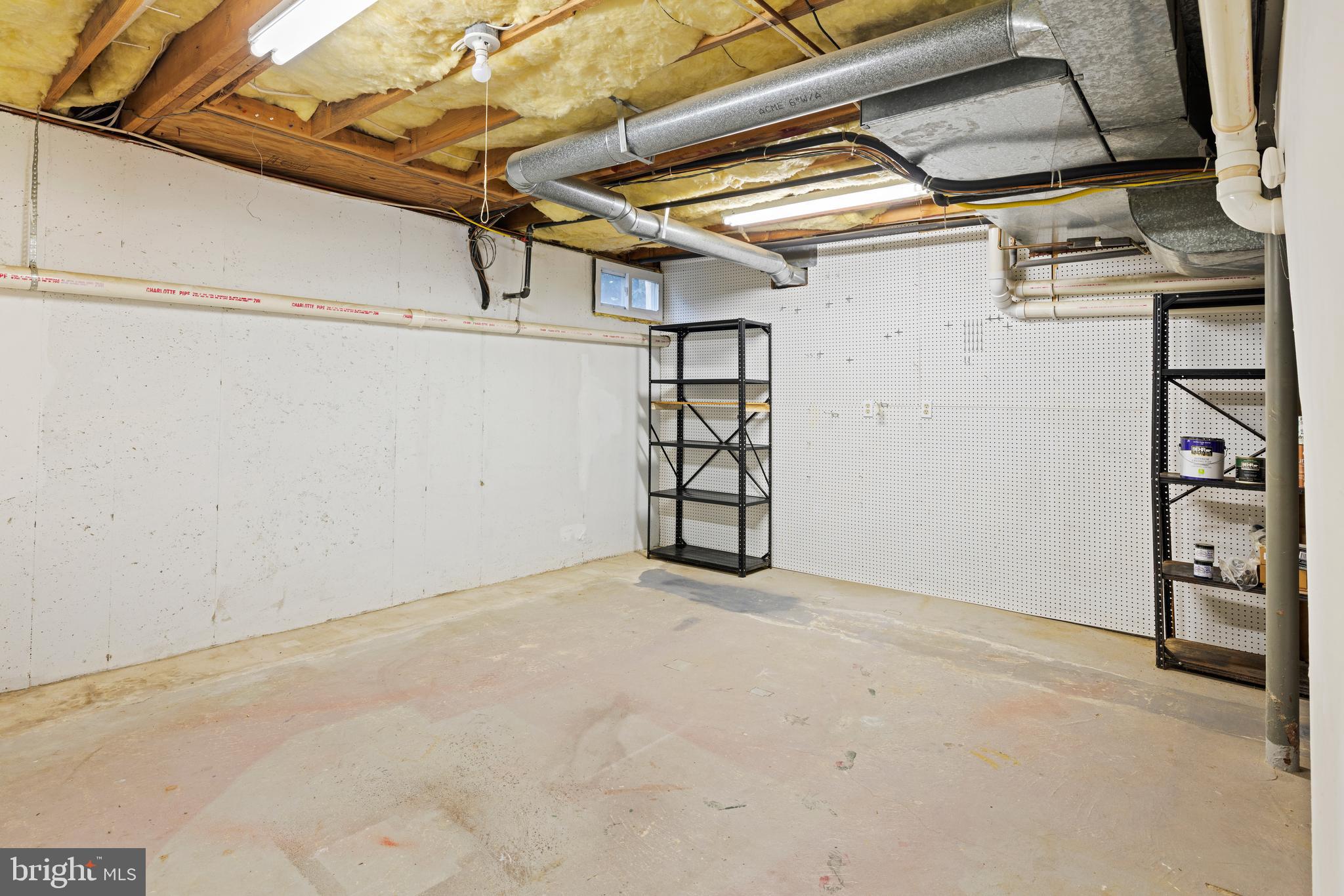 WHITE CHIMNEYS - Residential