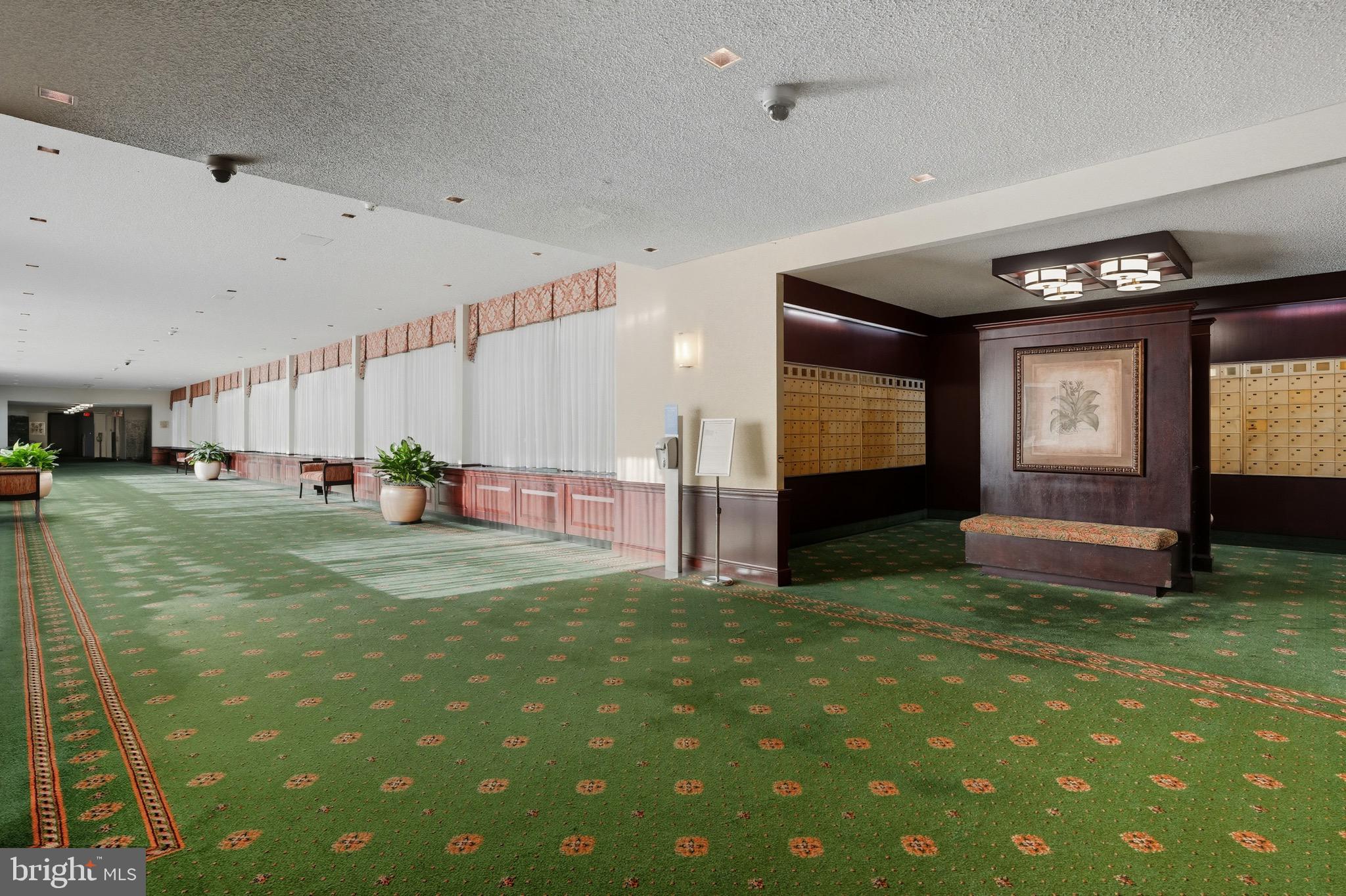 SKYLINE PLAZA - Residential