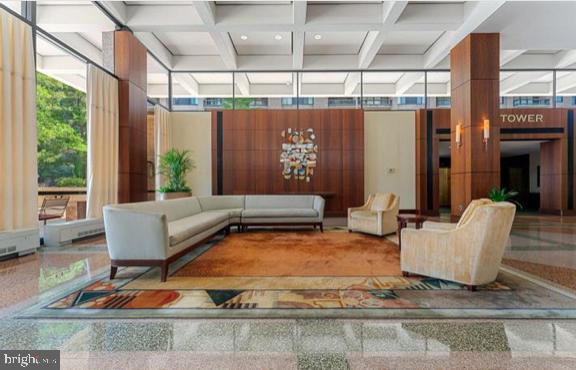 SKYLINE PLAZA - Residential