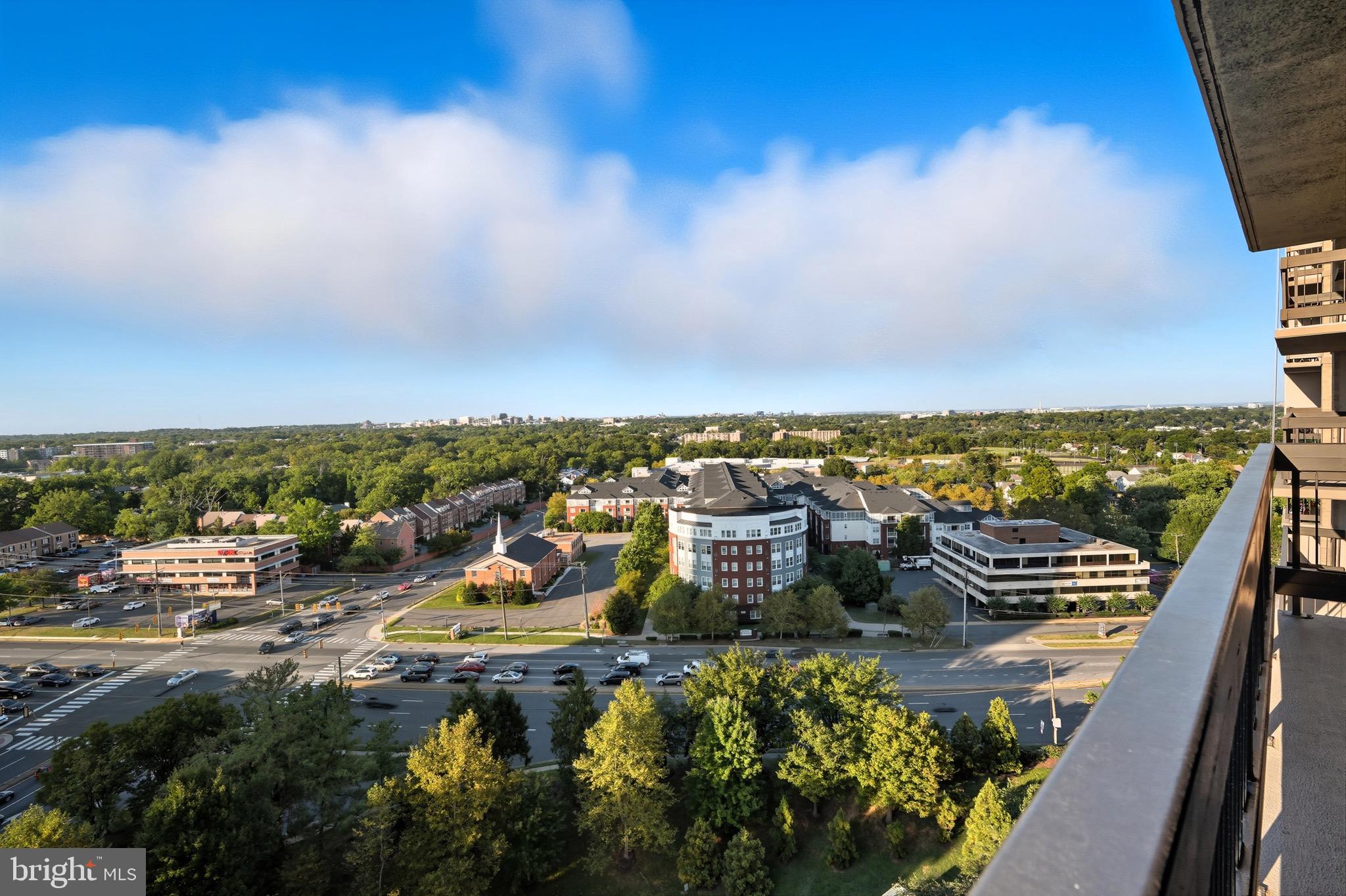 SKYLINE PLAZA - Residential