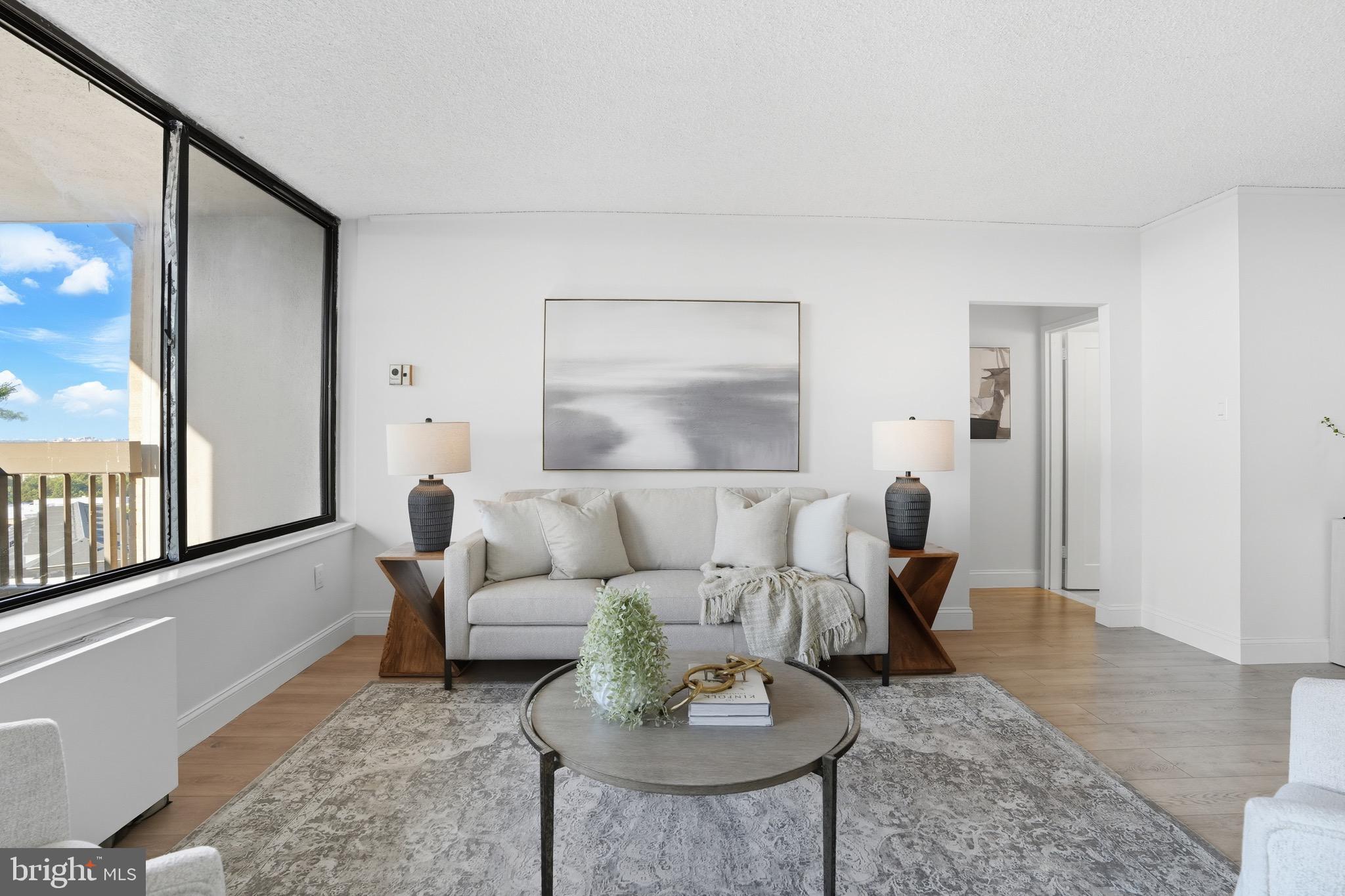 SKYLINE PLAZA - Residential