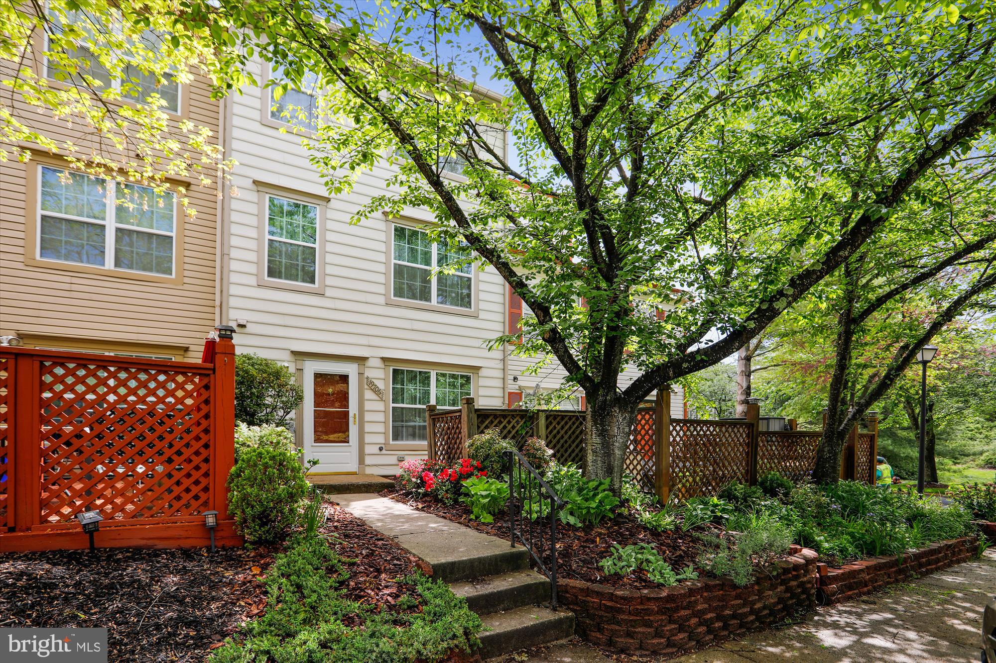WILLOW COVE MANORS - Residential
