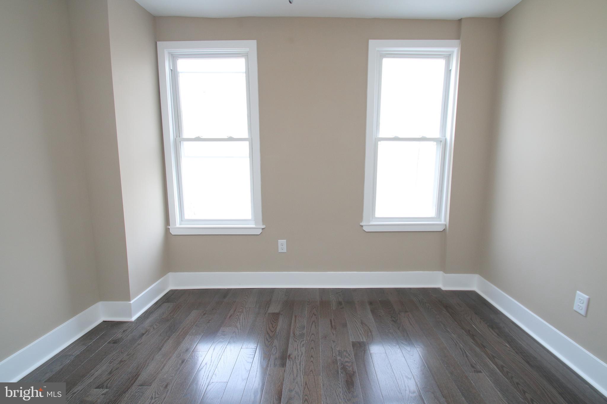 POINT BREEZE - Residential