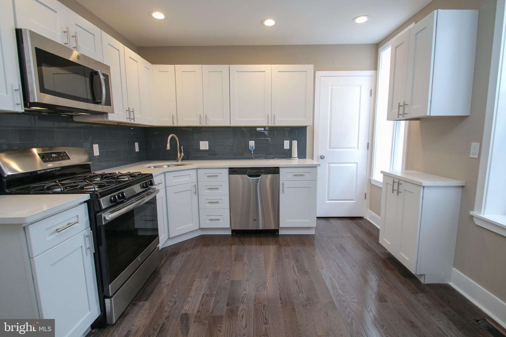 POINT BREEZE - Residential