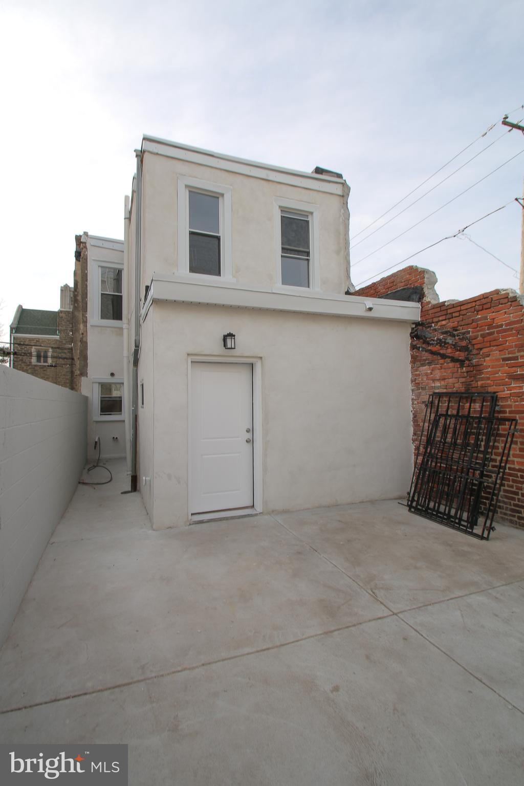 POINT BREEZE - Residential