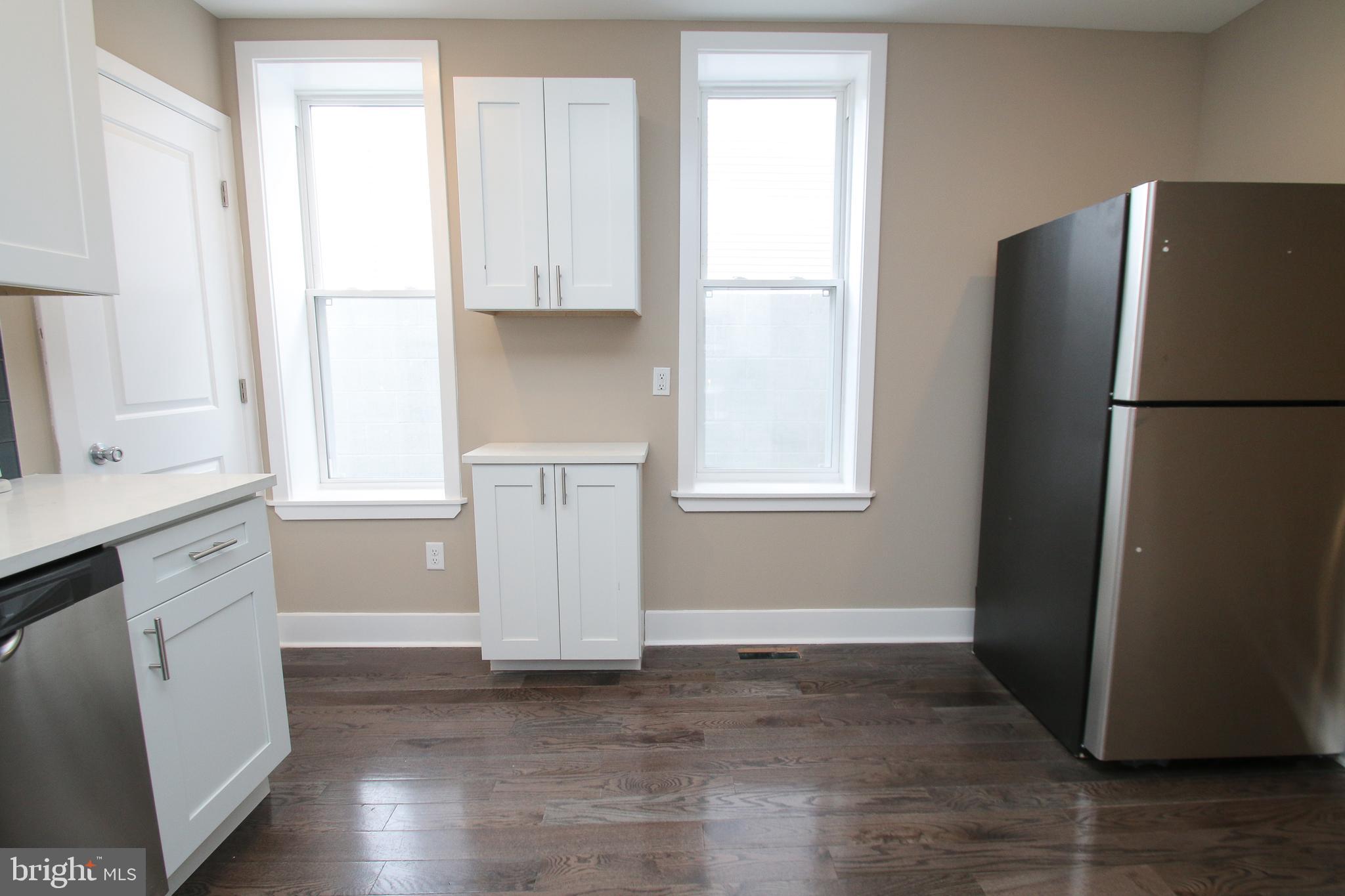 POINT BREEZE - Residential