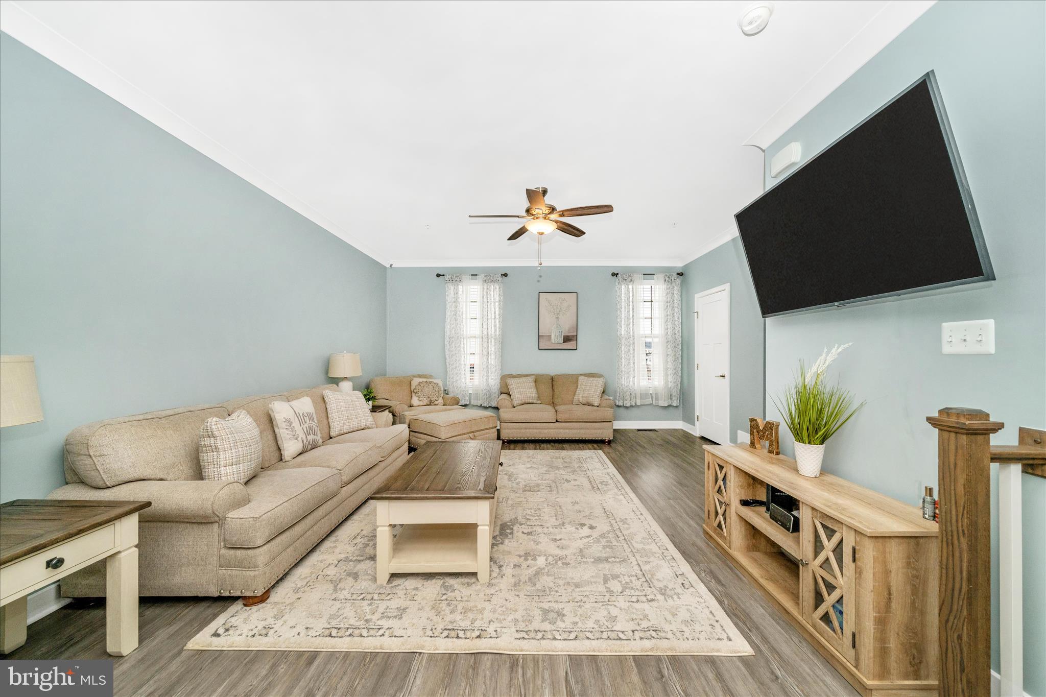 OAKDALE VILLAGE - Residential