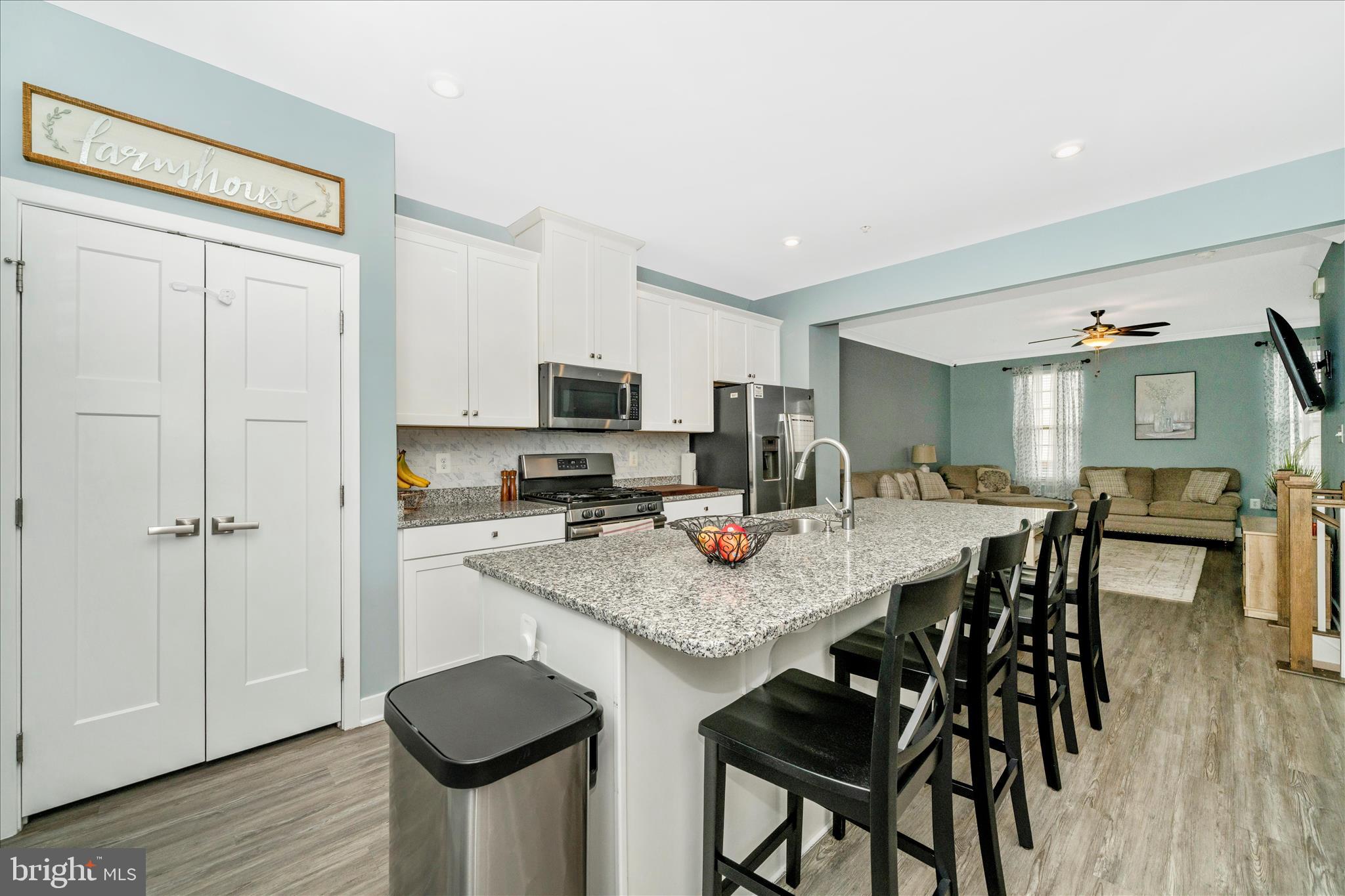 OAKDALE VILLAGE - Residential