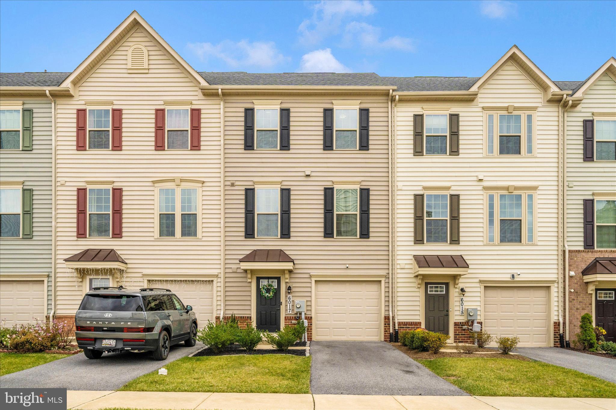 OAKDALE VILLAGE - Residential