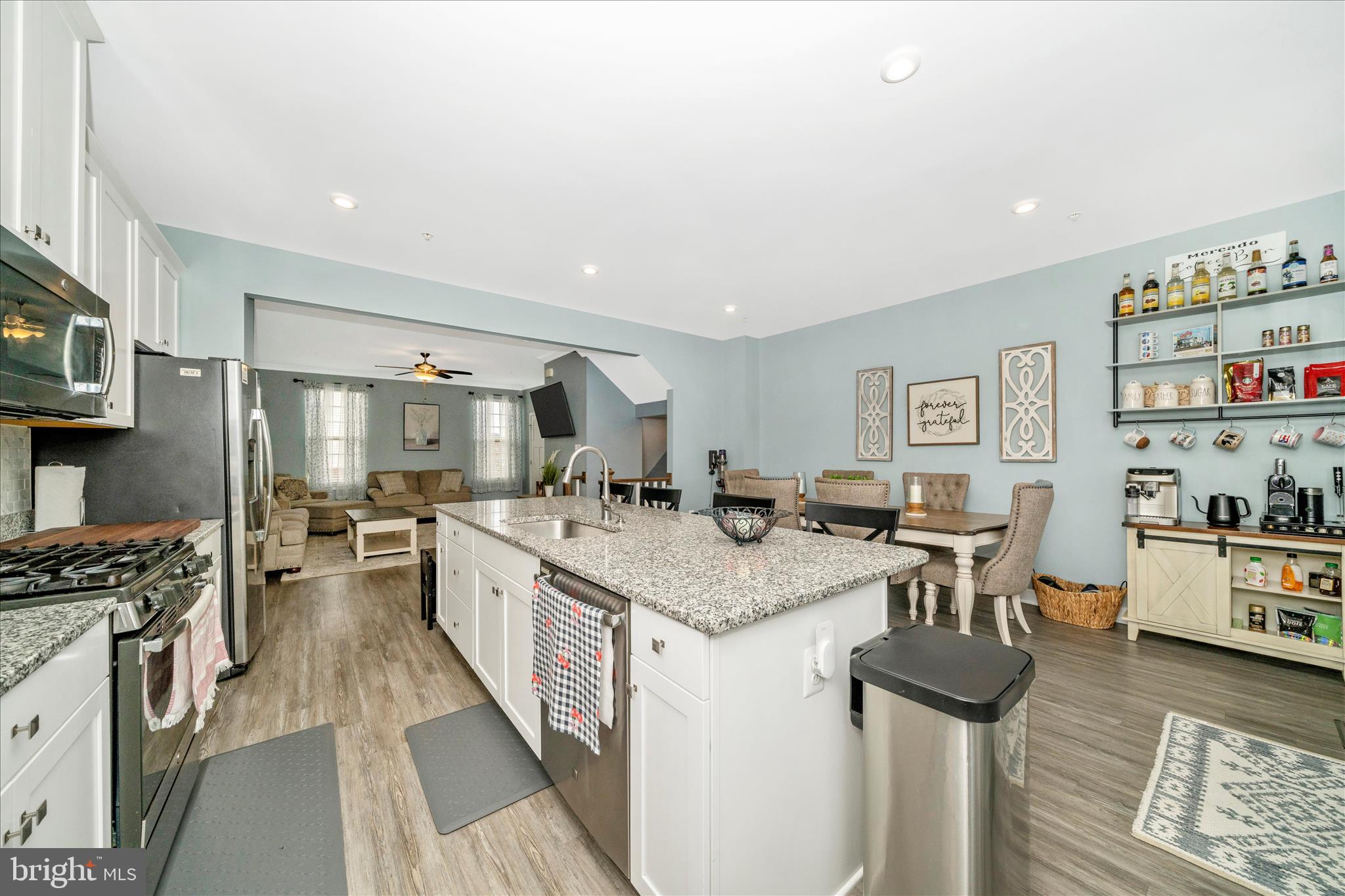 OAKDALE VILLAGE - Residential