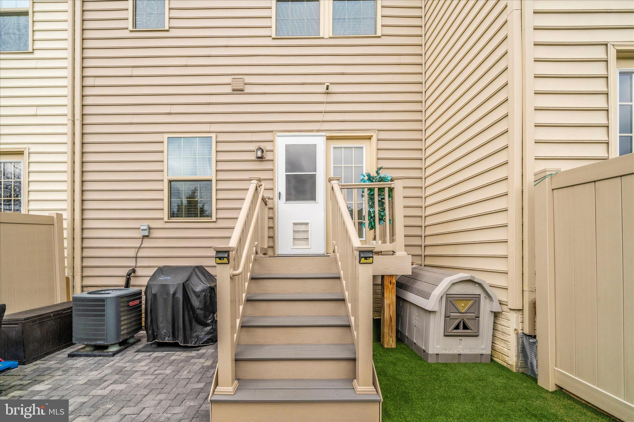 OAKDALE VILLAGE - Residential