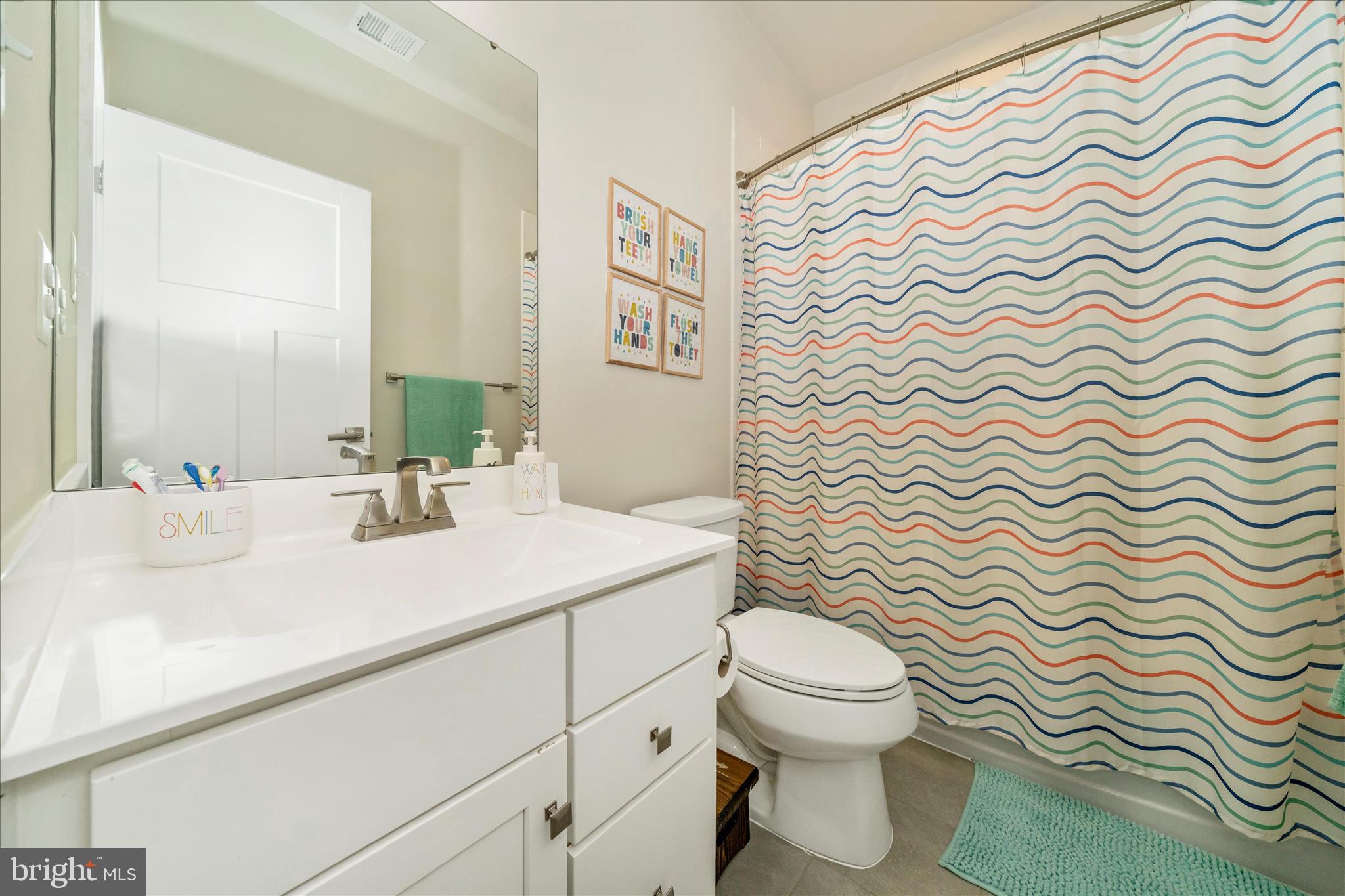 OAKDALE VILLAGE - Residential