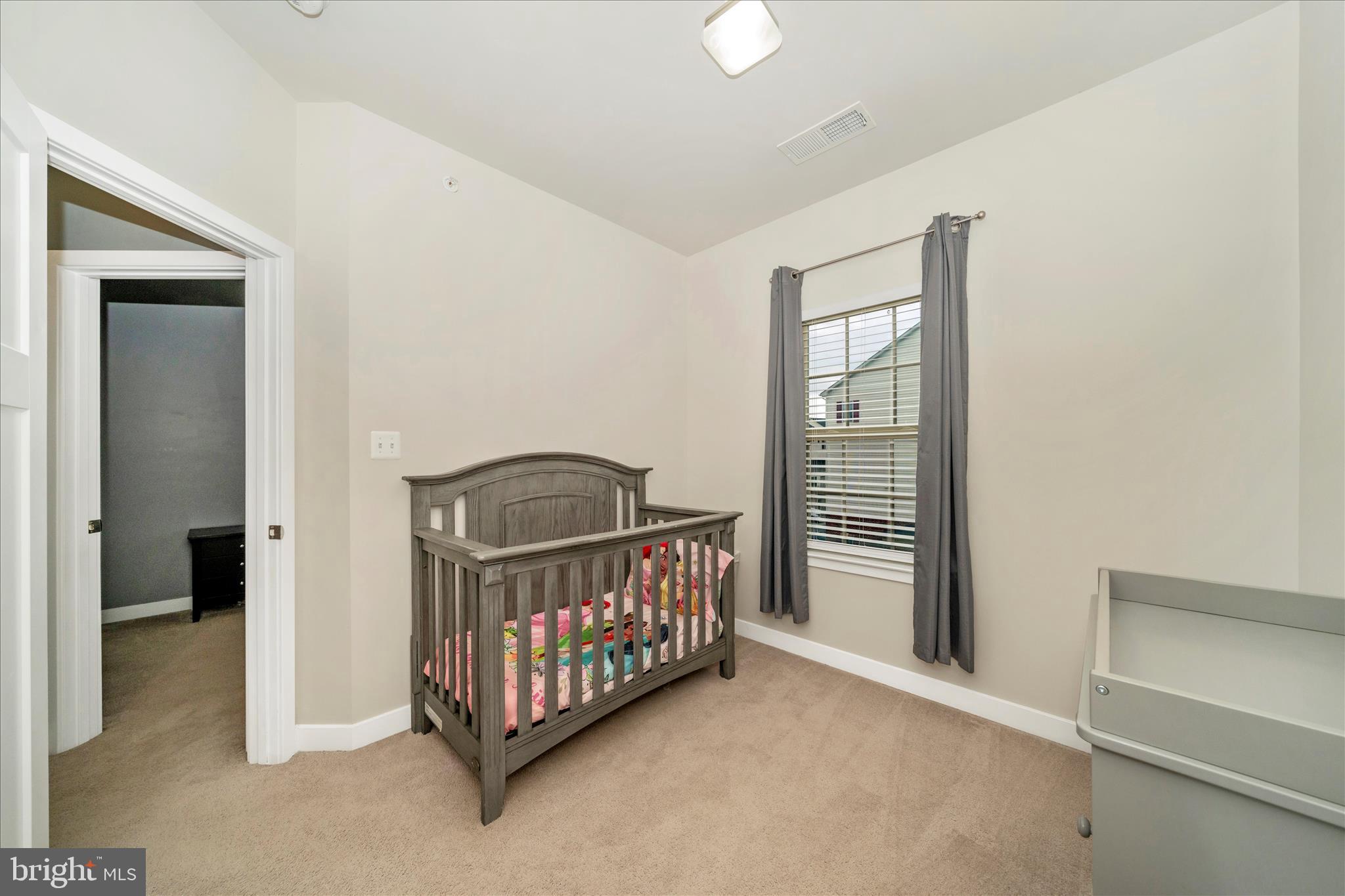 OAKDALE VILLAGE - Residential