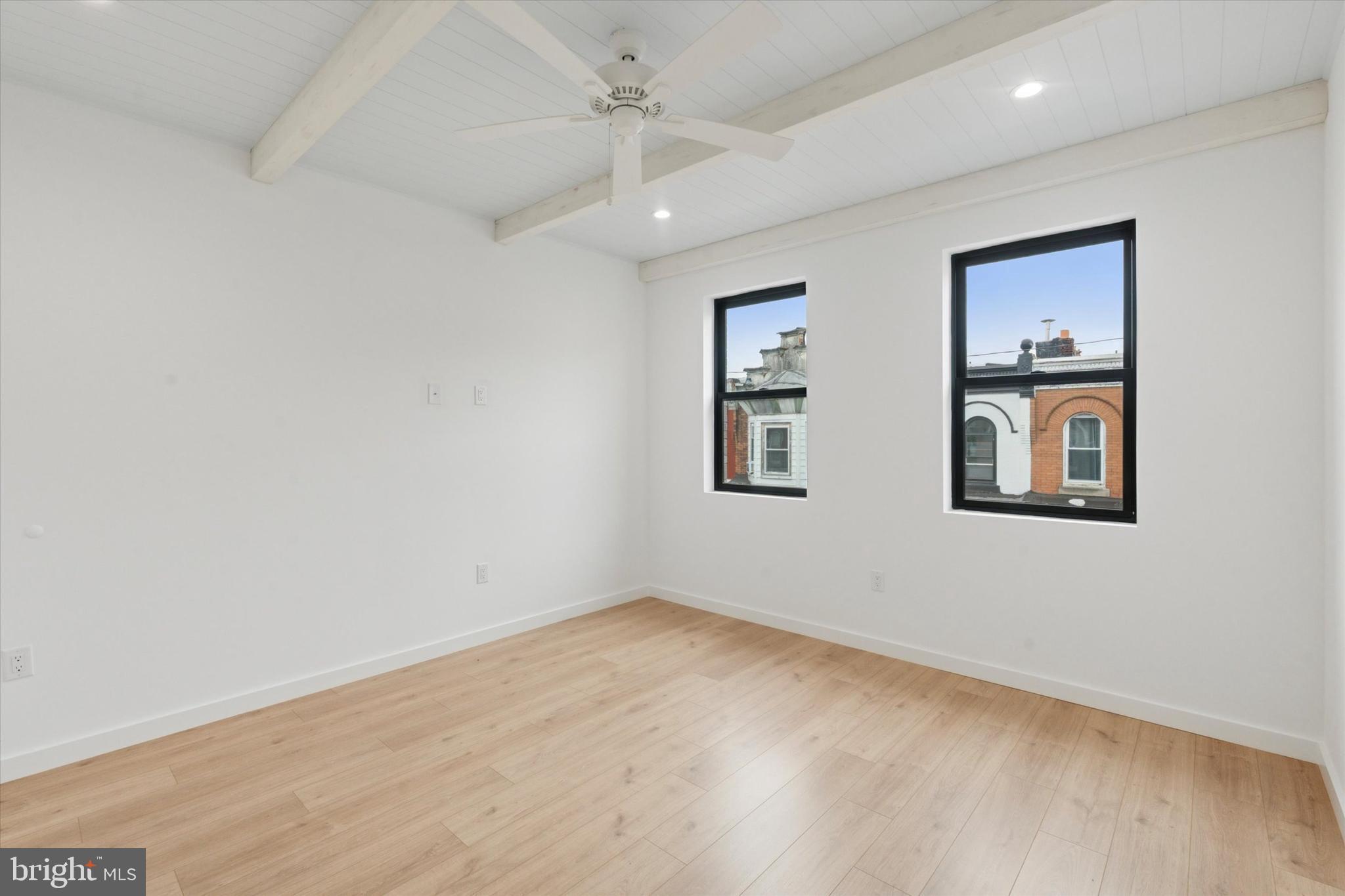 STRAWBERRY MANSION - Residential