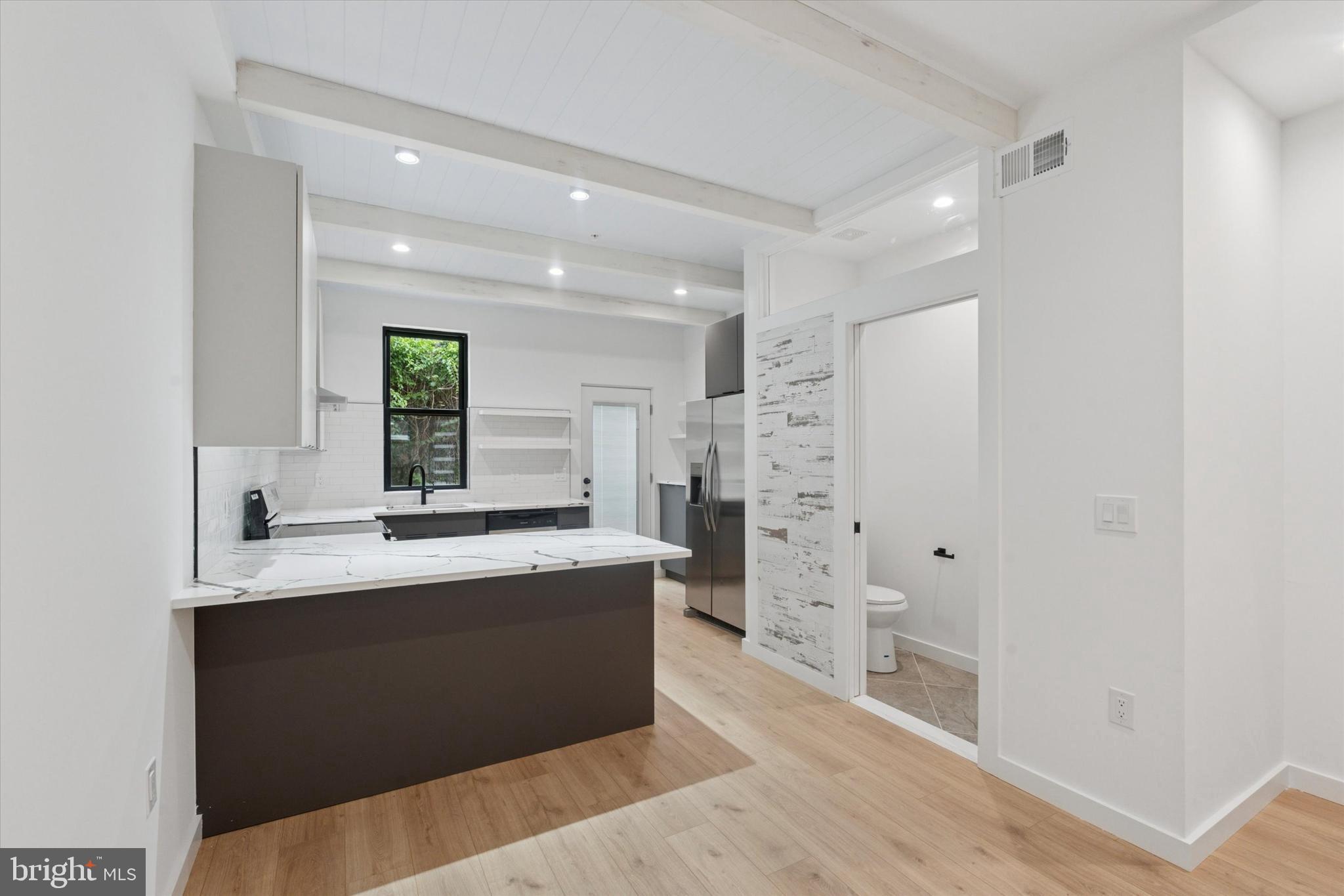 STRAWBERRY MANSION - Residential