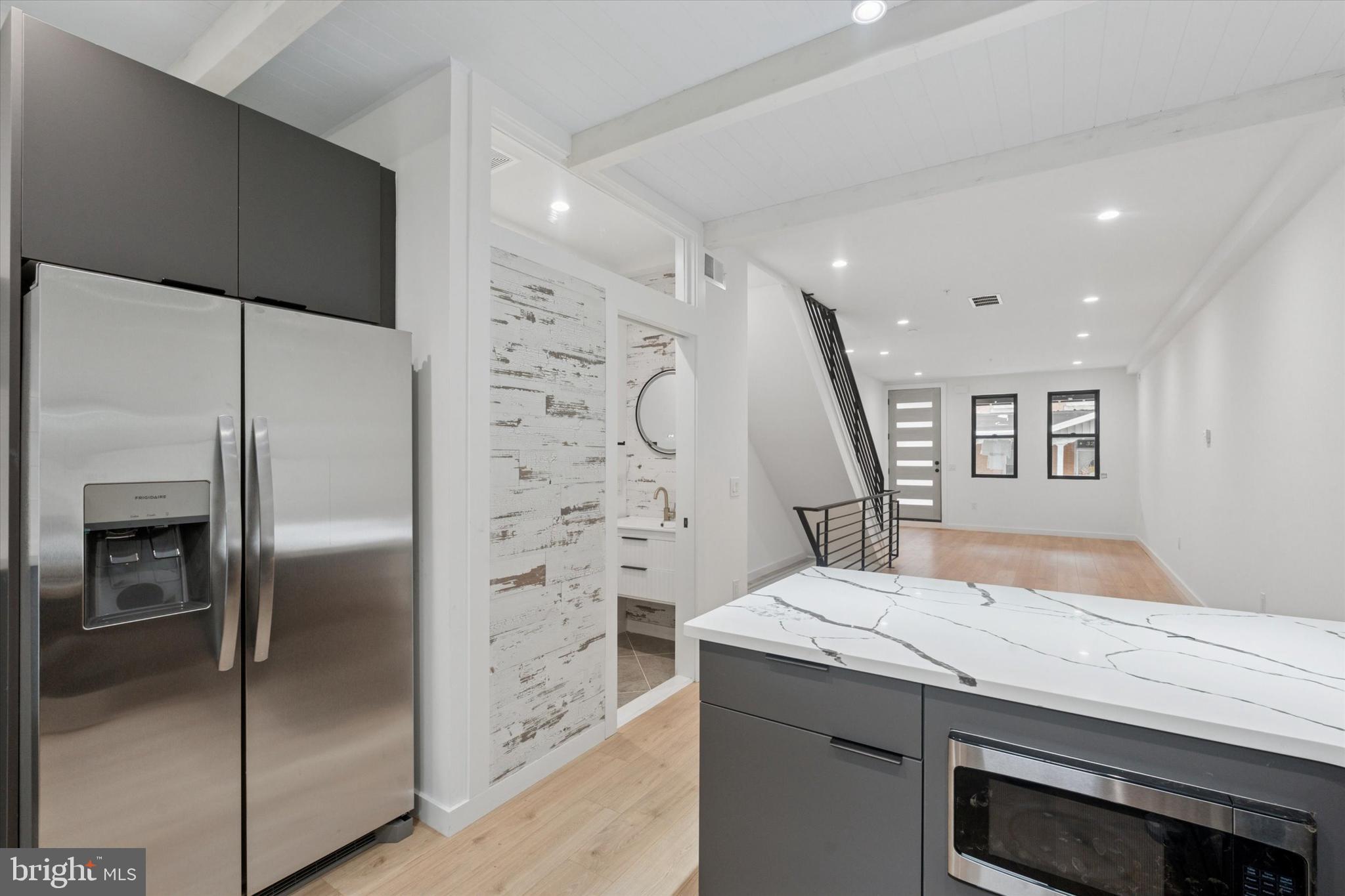 STRAWBERRY MANSION - Residential