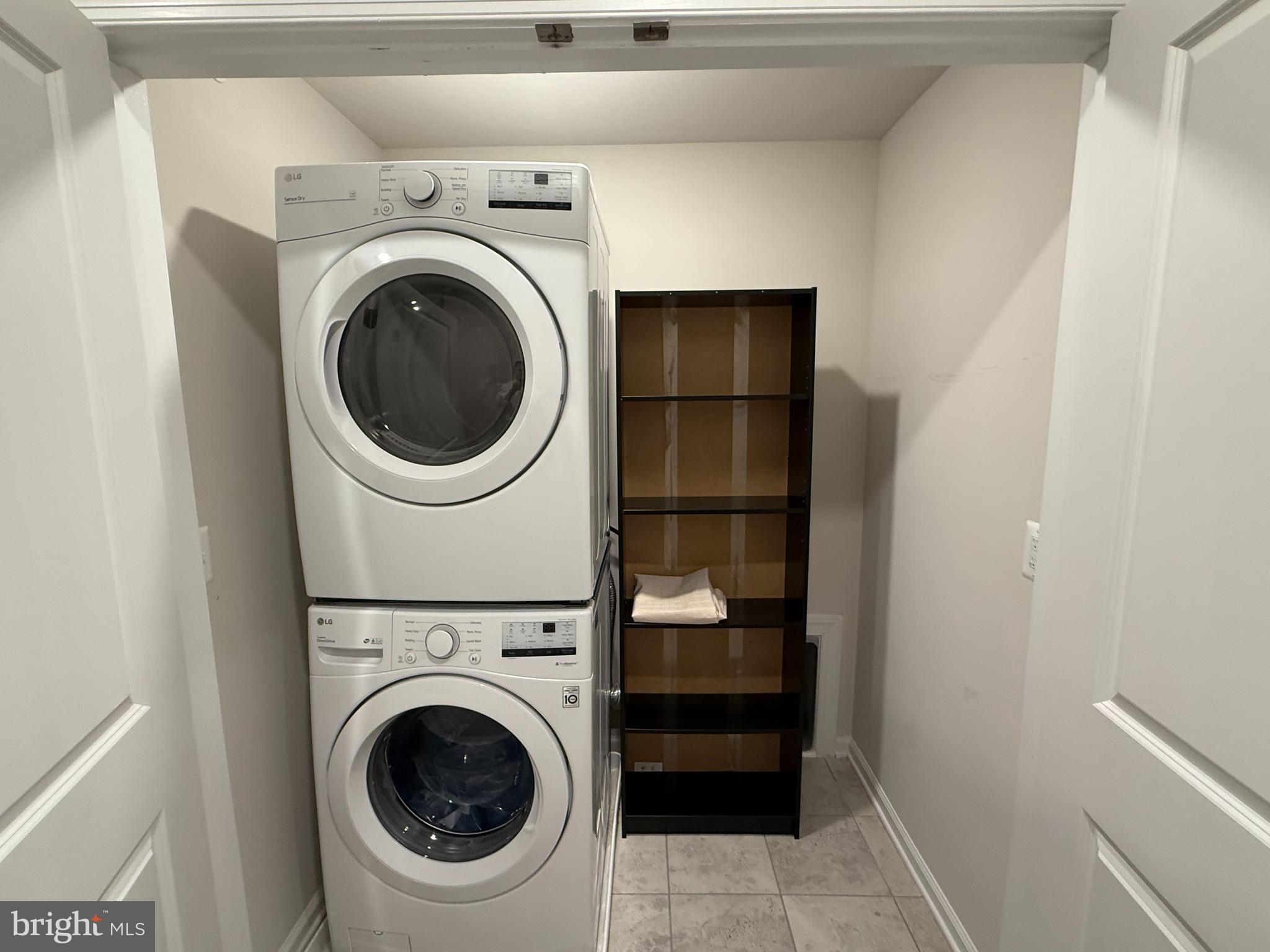 RIPPON LANDING - Residential