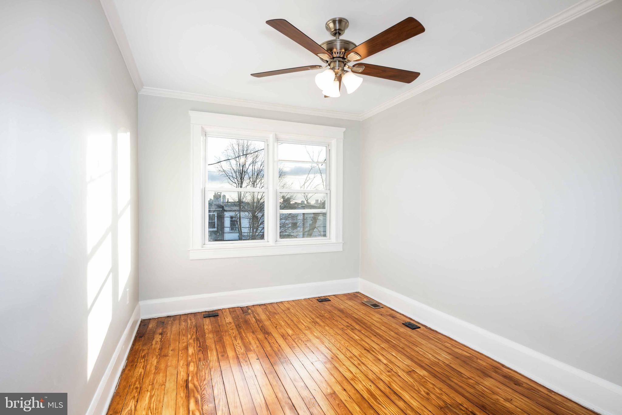 MONTEBELLO - Residential