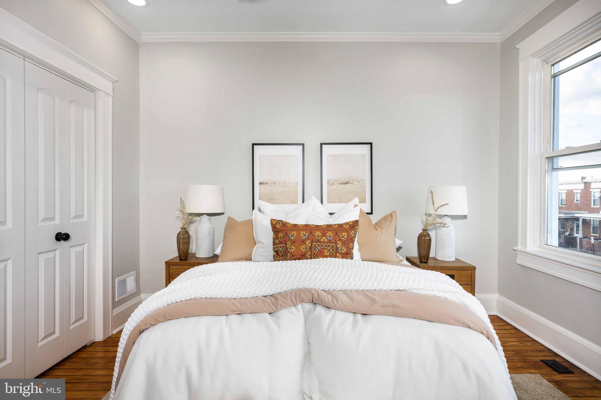 MONTEBELLO - Residential